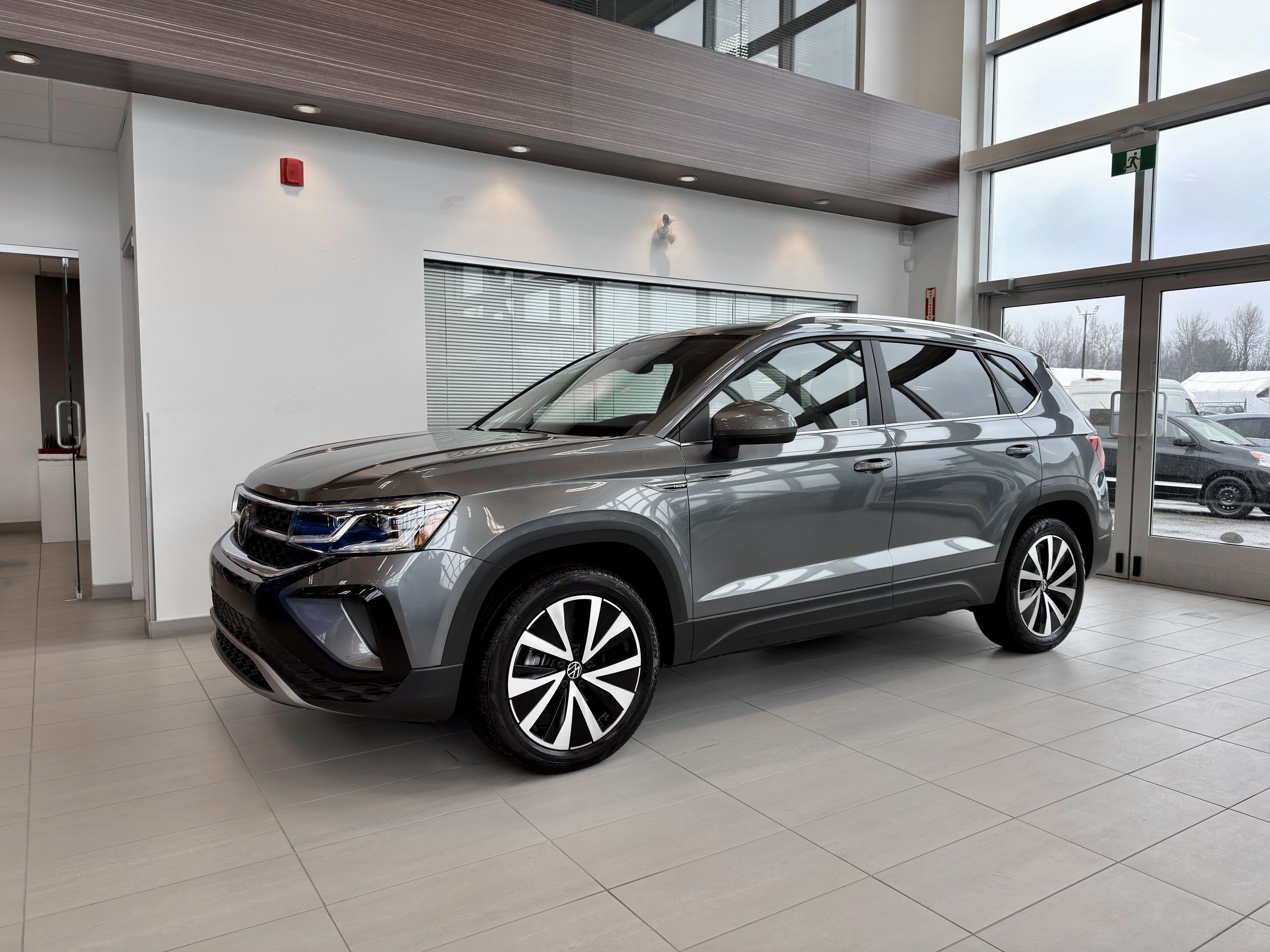 Volkswagen Taos Highline 2023-35