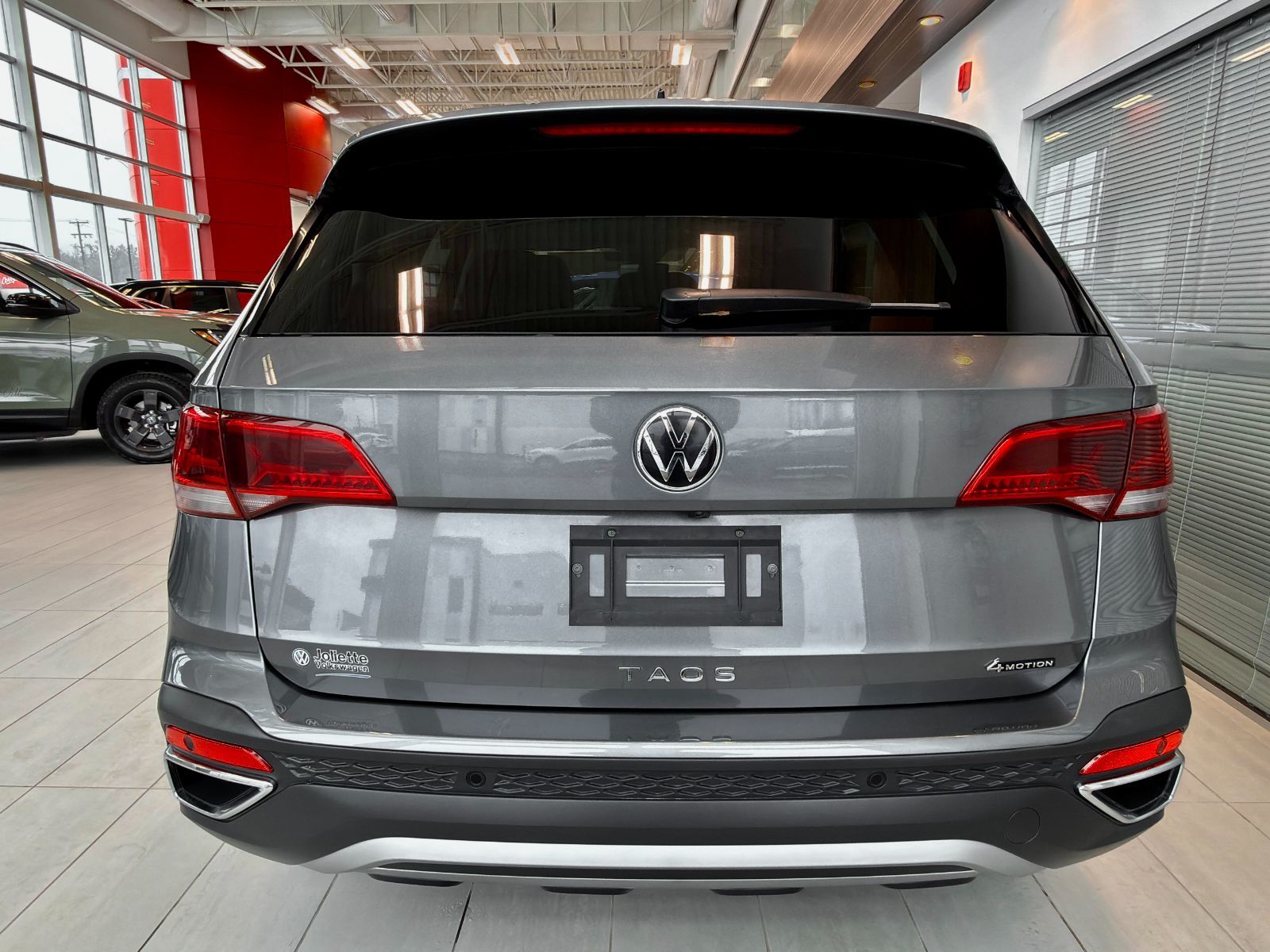 Volkswagen Taos Highline 2023-9