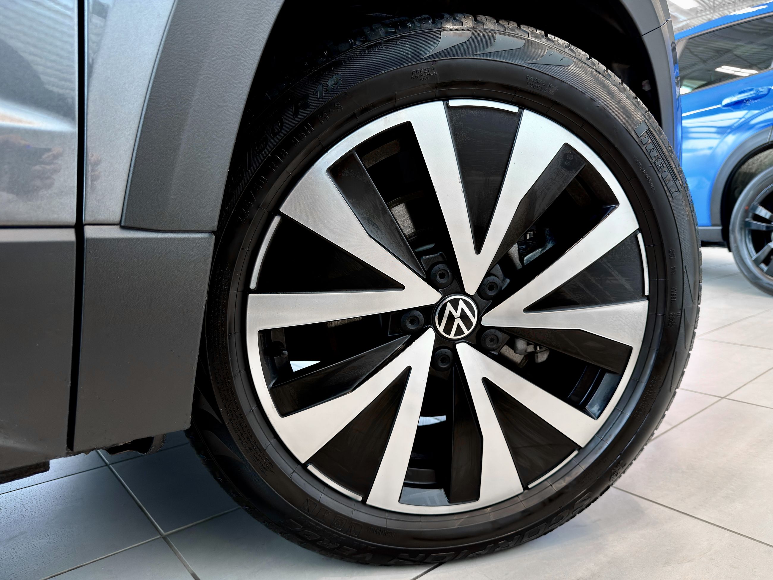 Volkswagen Taos Highline 2023-13