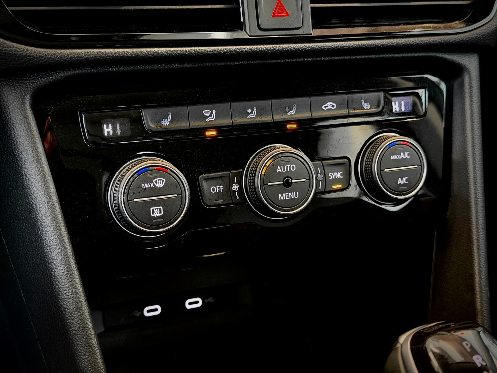 Volkswagen Taos Highline 2023-27