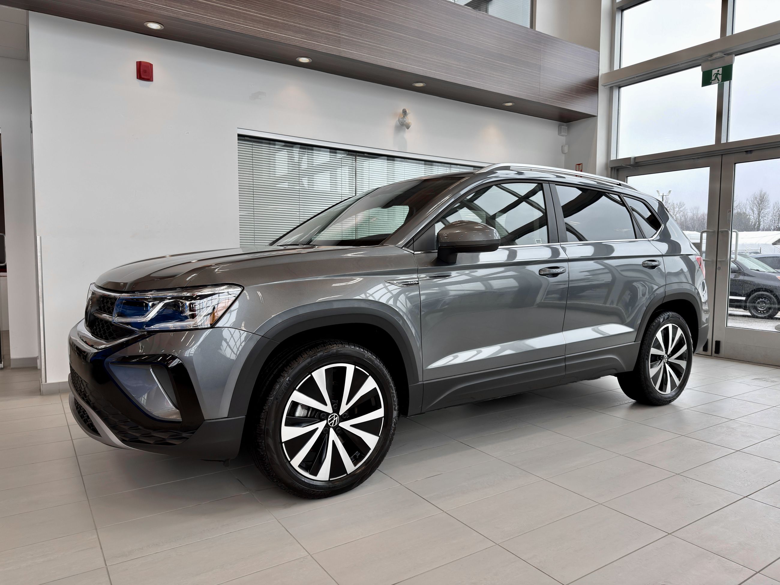 Volkswagen Taos Highline 2023-34