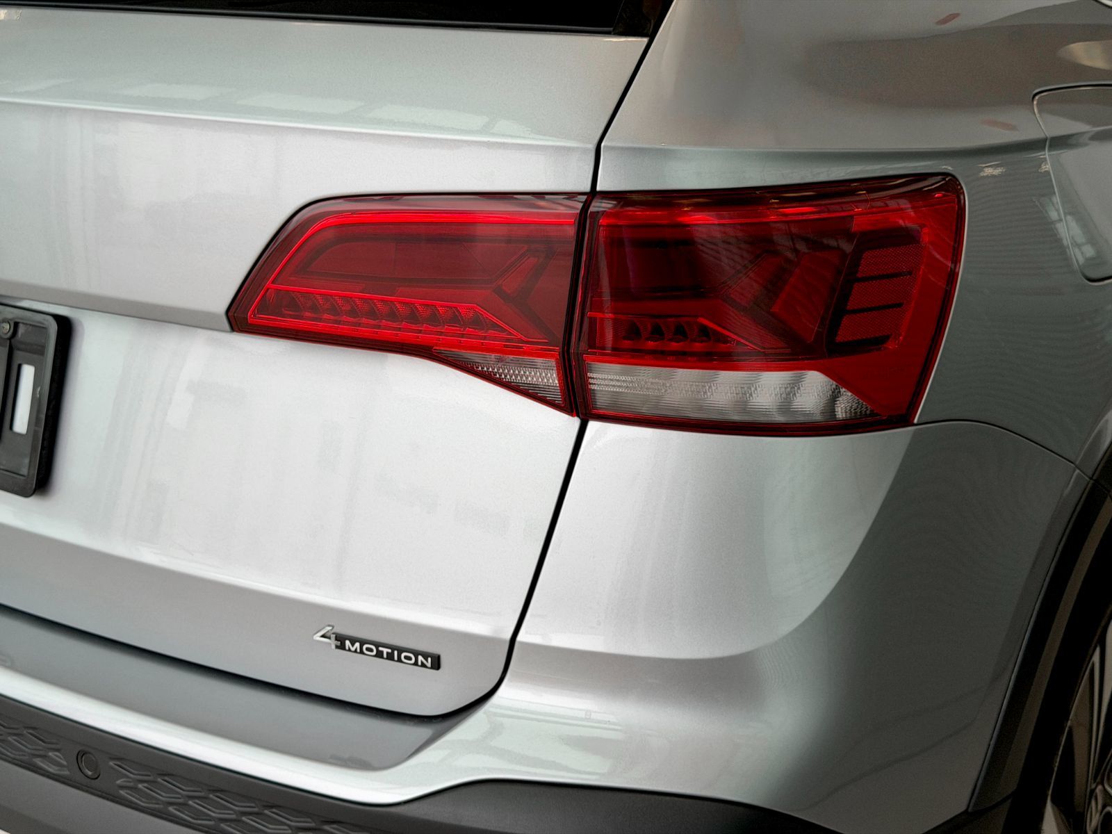 2023 Volkswagen Taos Highline-9