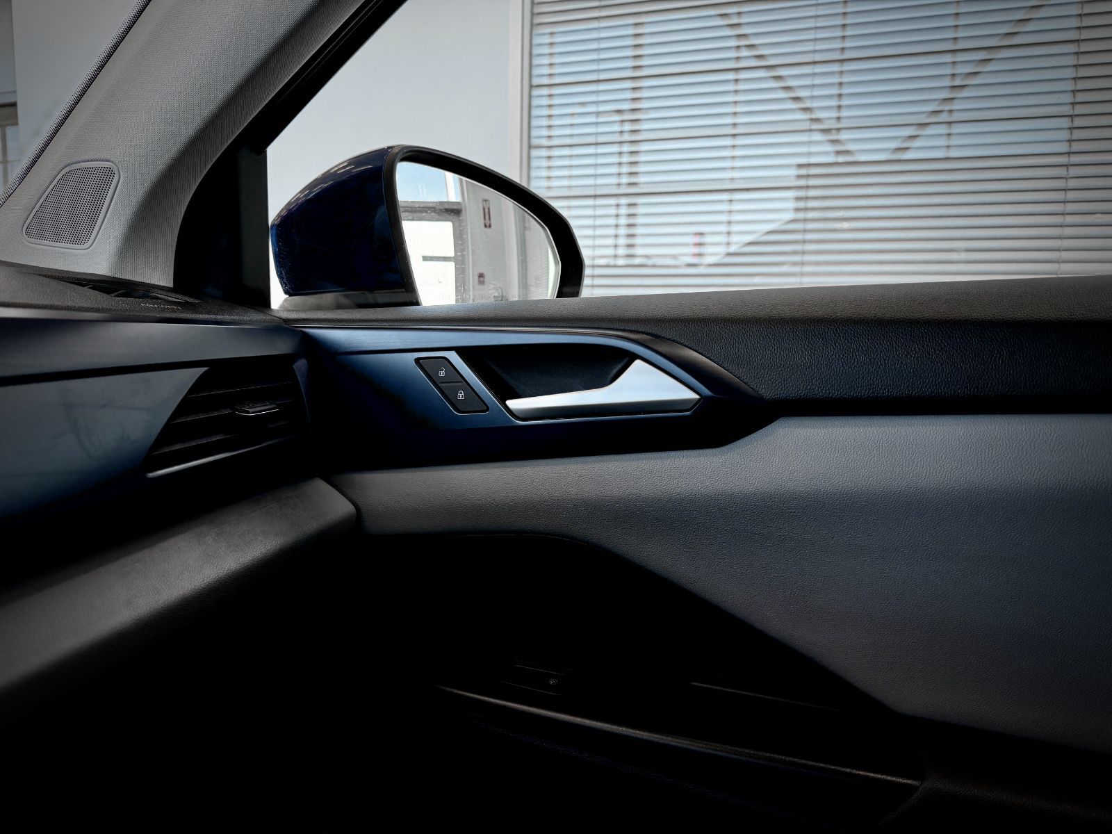 2023 Volkswagen Taos Comfortline-29