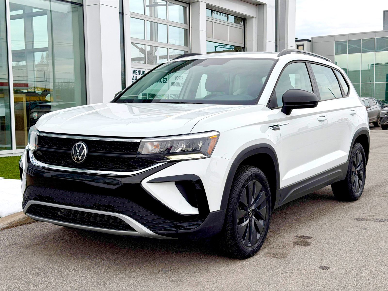 Volkswagen Taos Trendline 2024-1