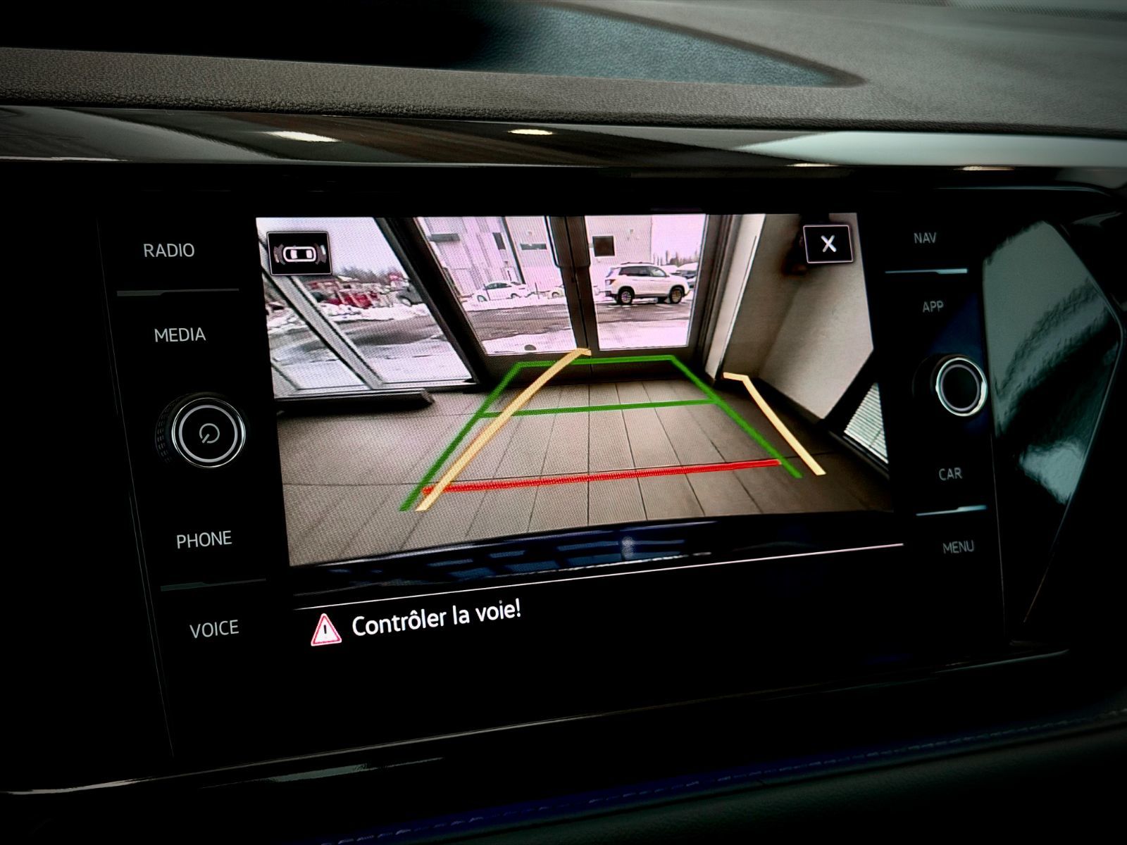 Volkswagen Taos Highline 2024-28