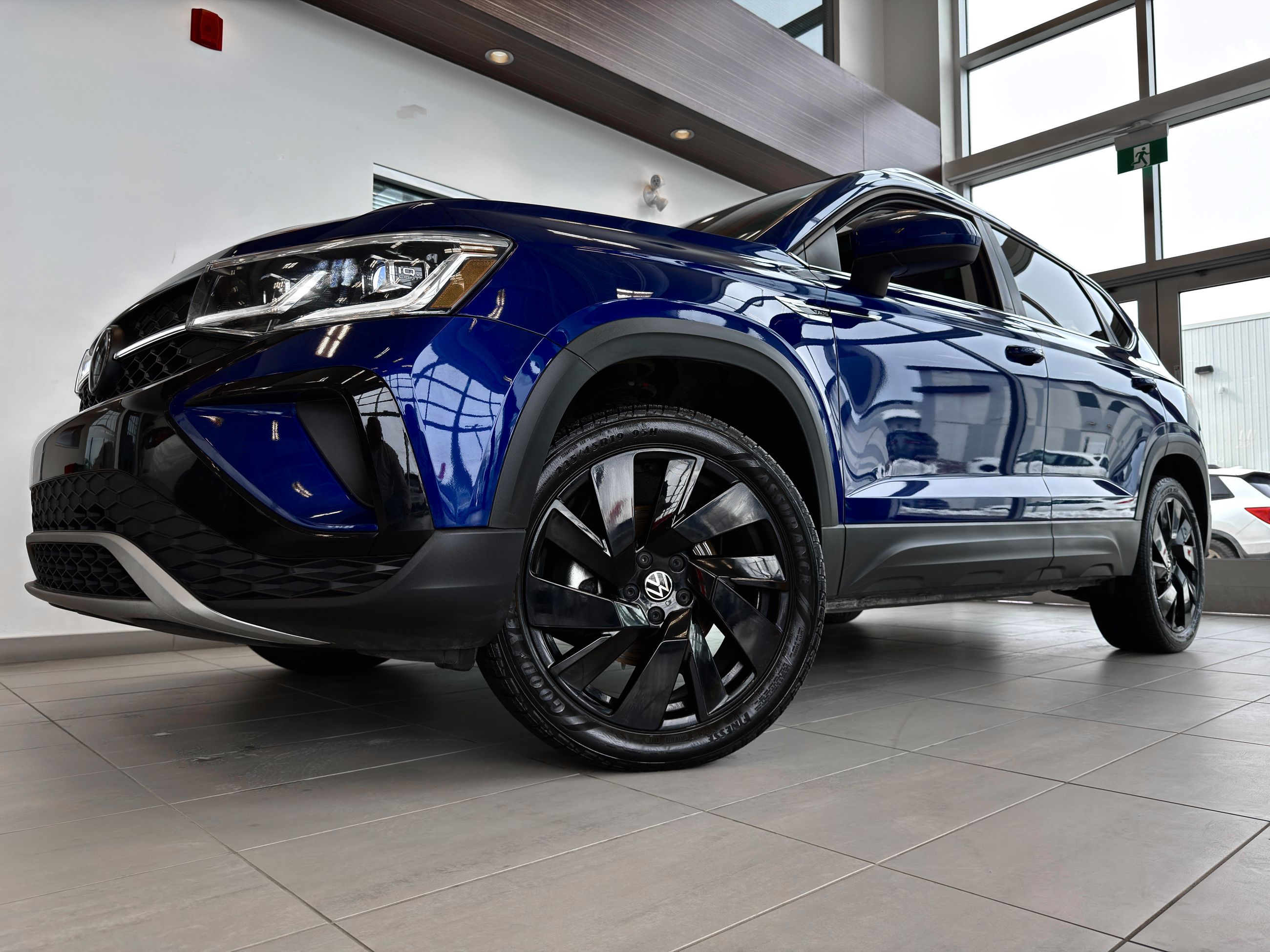 Volkswagen Taos Highline 2024-1