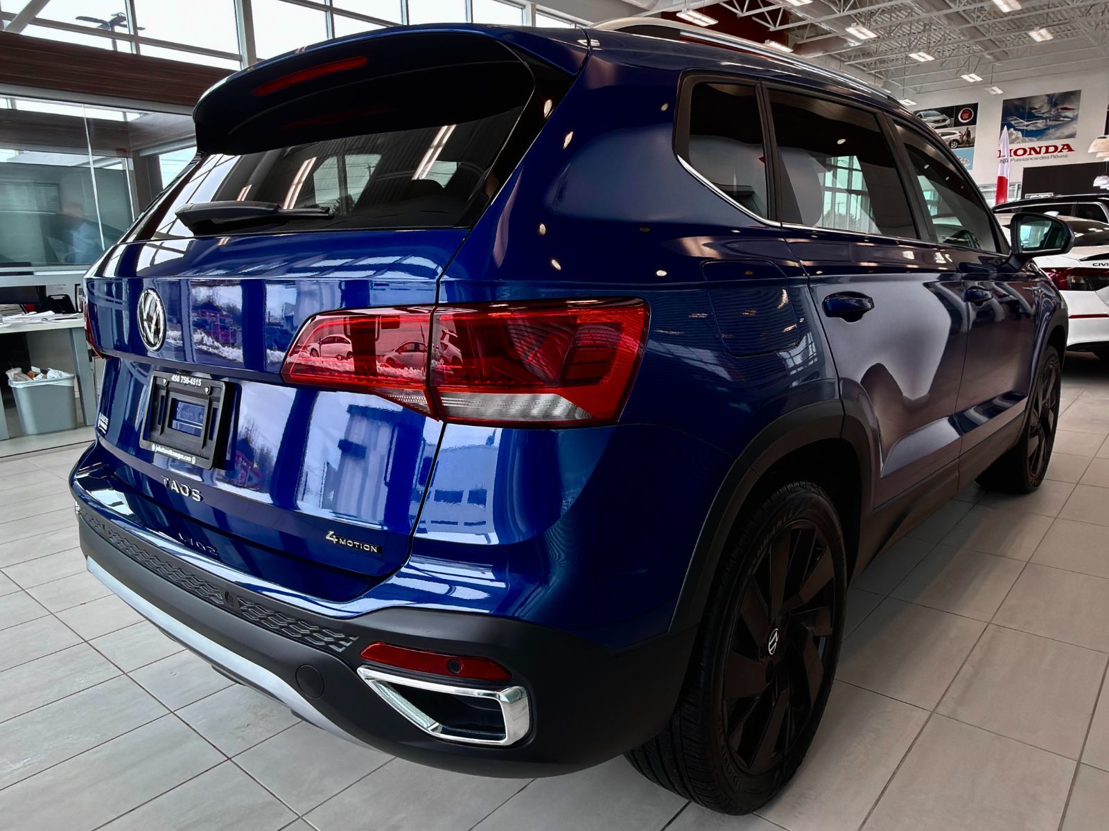 Volkswagen Taos Highline 2024-9