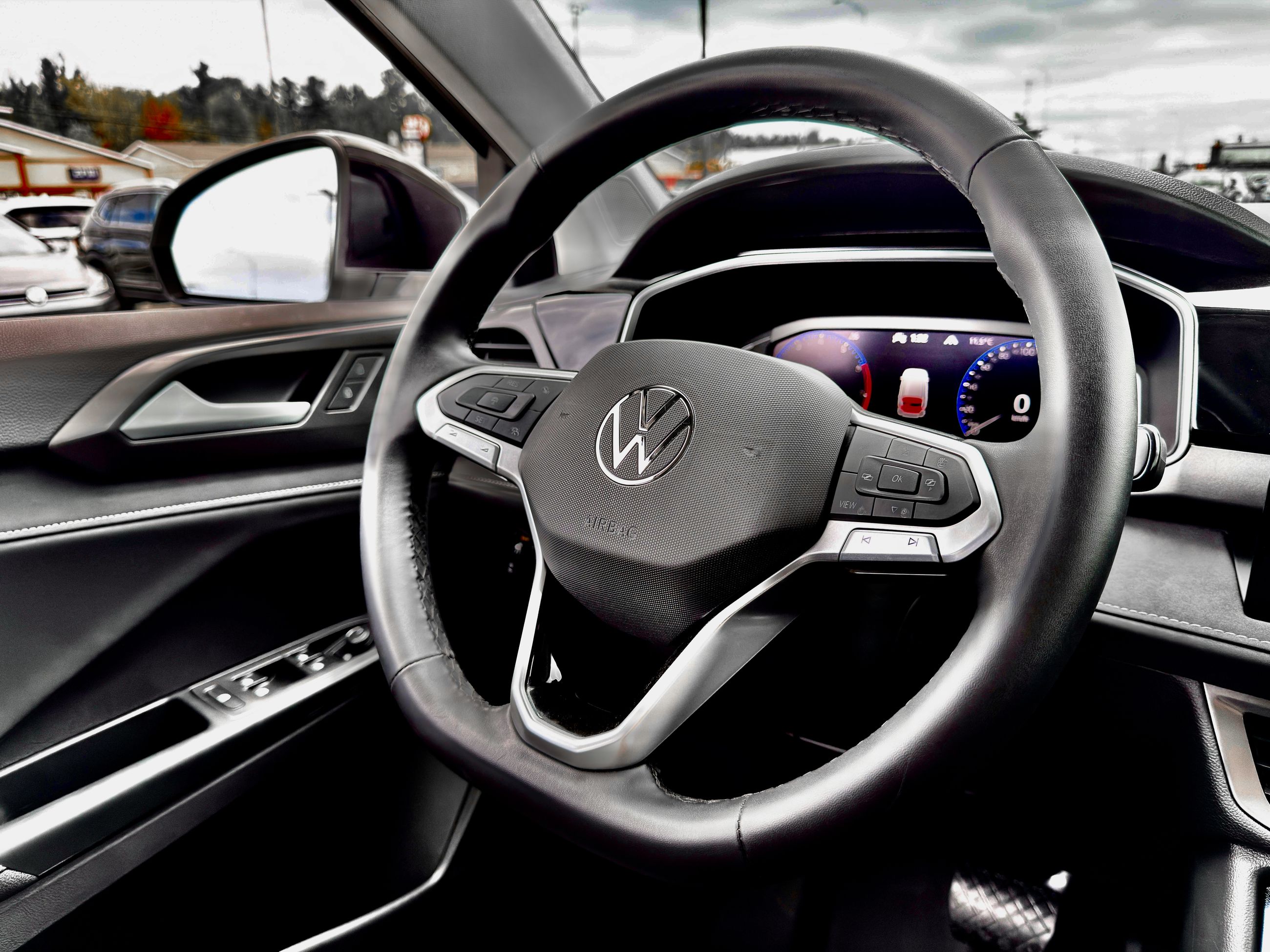 Volkswagen Taos Comfortline Black Edition 2025-20