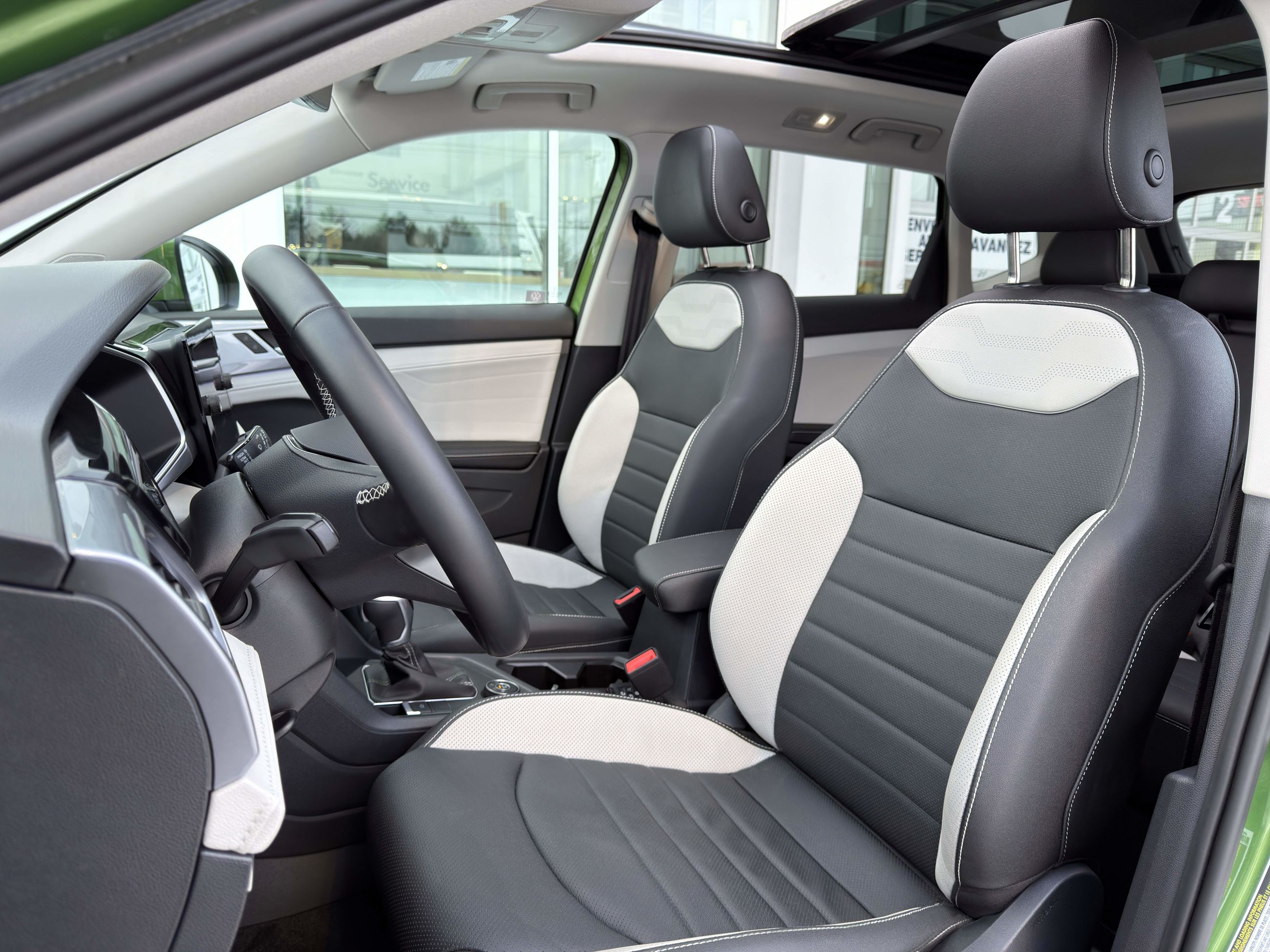 Volkswagen Taos Highline 2025-12