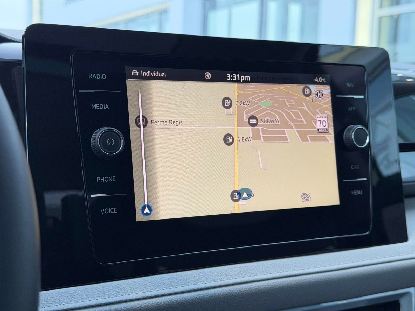 Volkswagen Taos Highline 2025-23