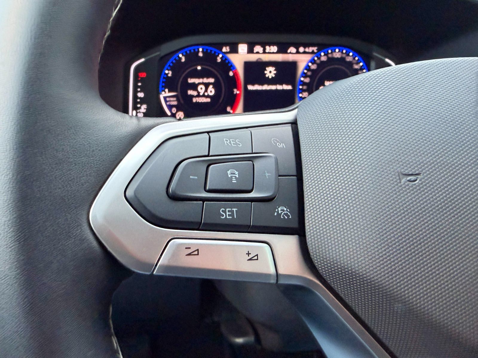 Volkswagen Taos Highline 2025-20