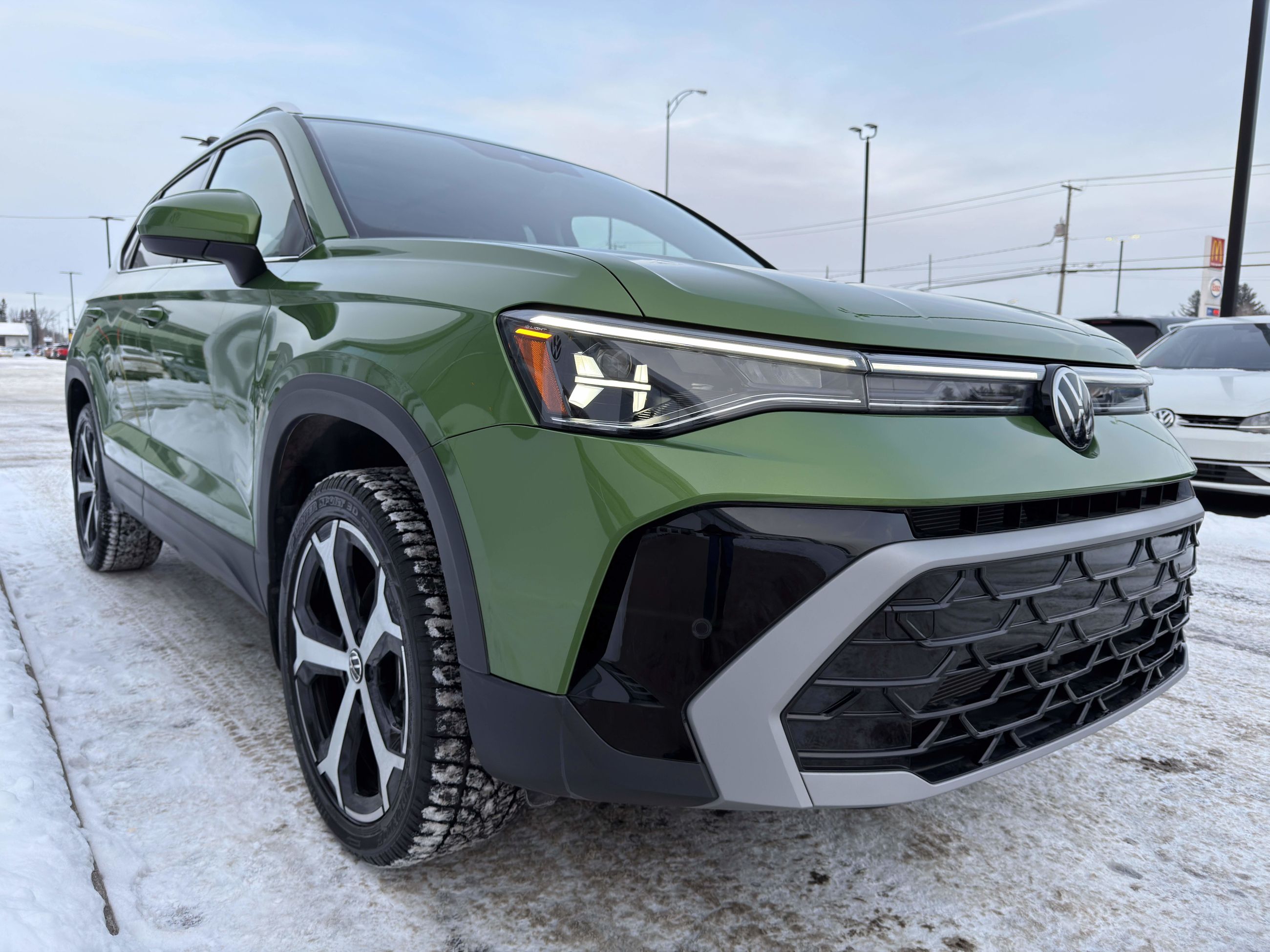 Volkswagen Taos Highline 2025-4