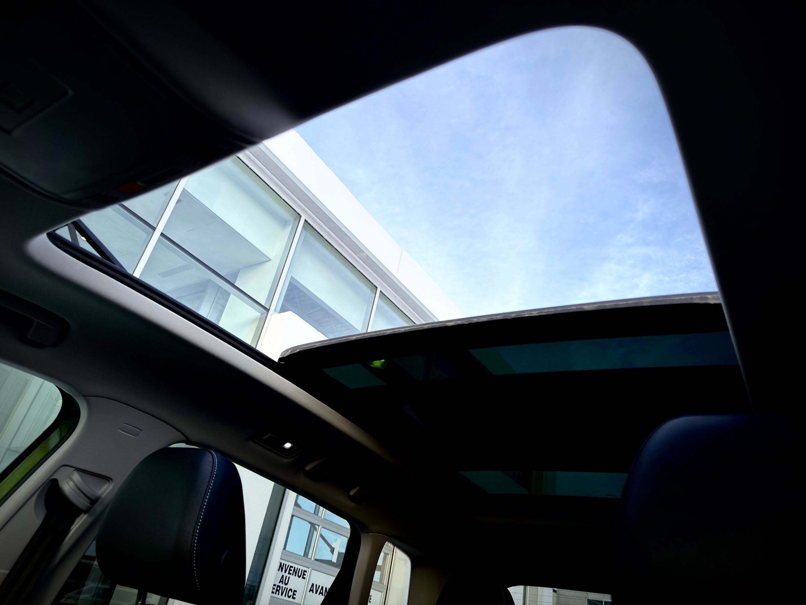 Volkswagen Taos Comfortline Black Edition 2025-11