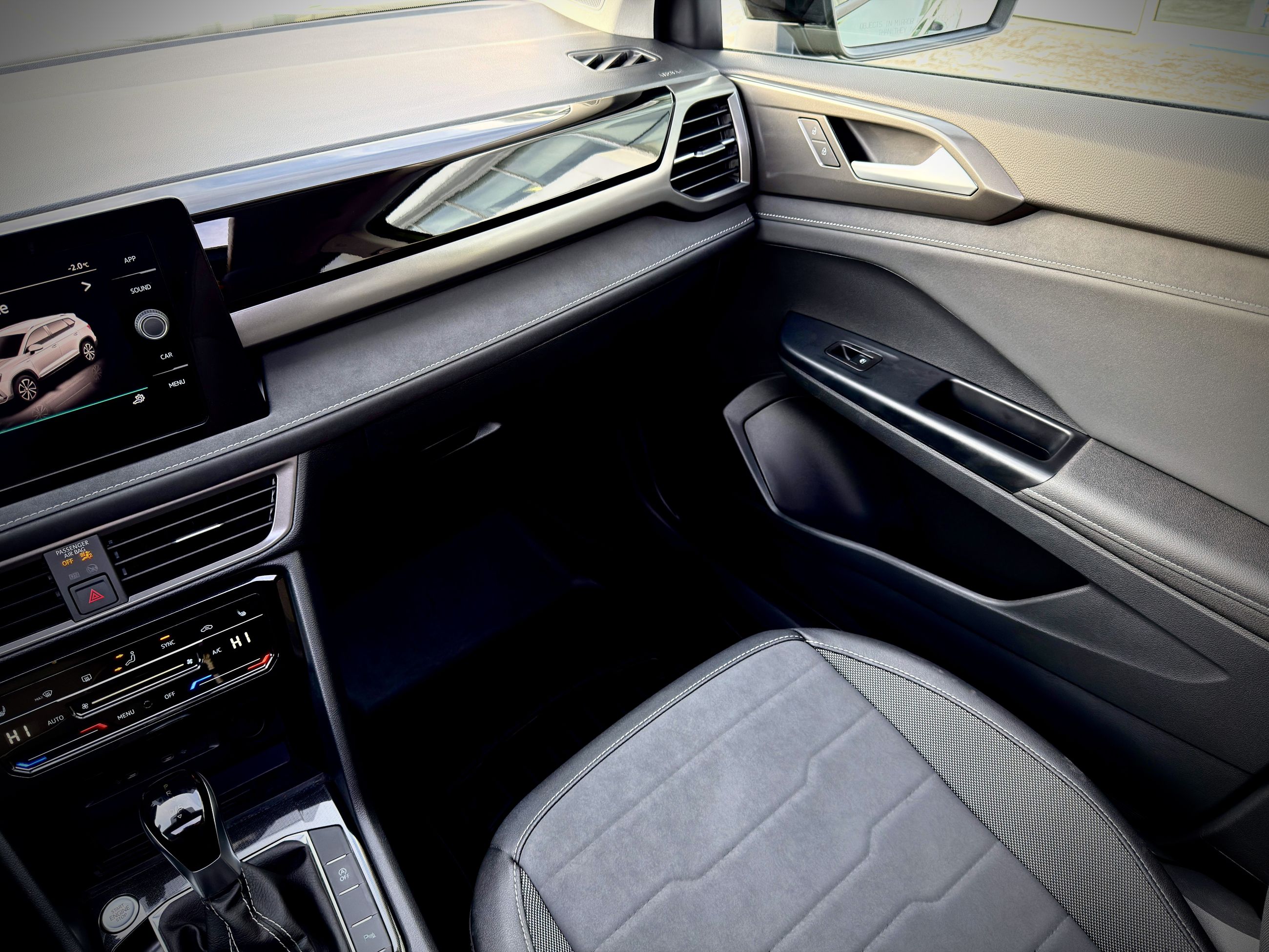Volkswagen Taos Comfortline Black Edition 2025-17