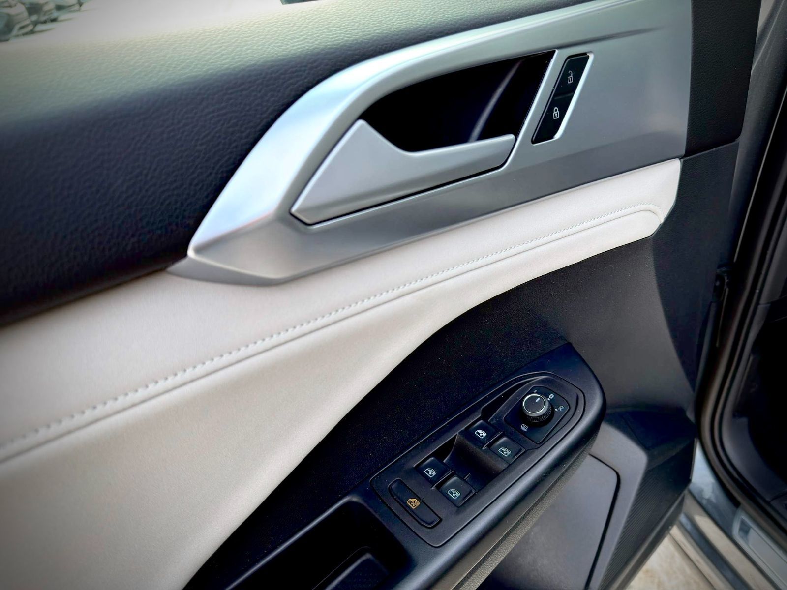 Volkswagen Taos Comfortline 2025-25