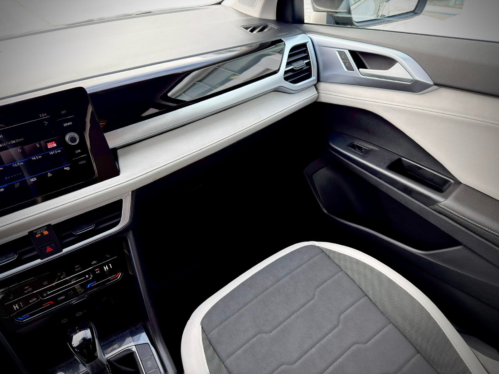 Volkswagen Taos Comfortline 2025-15