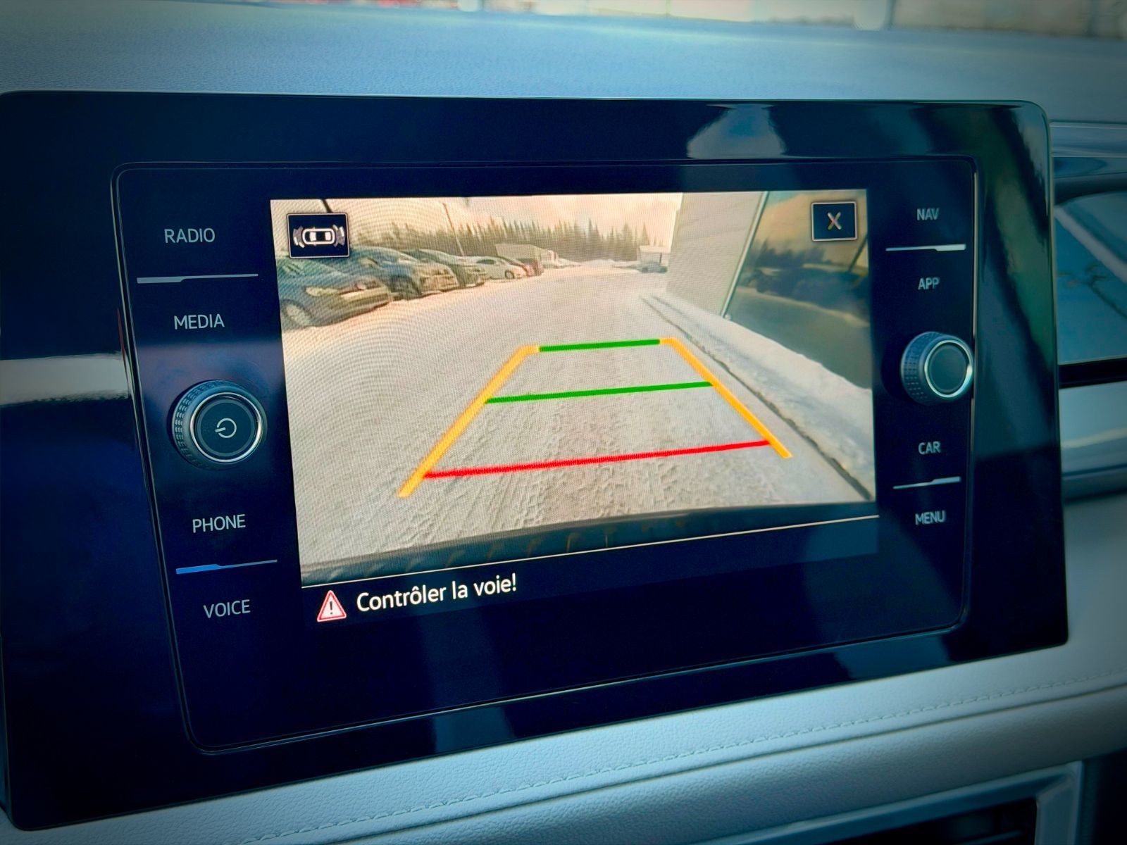 Volkswagen Taos Highline 2025-24