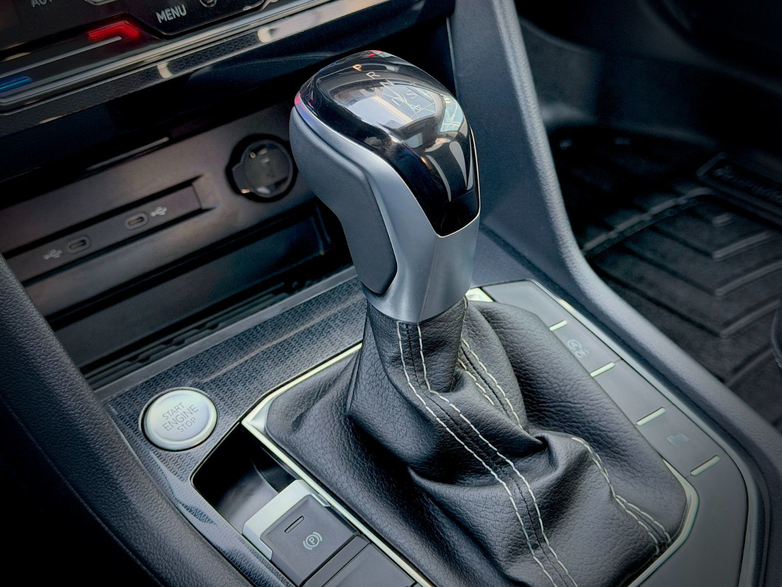 Volkswagen Taos Highline 2025-26