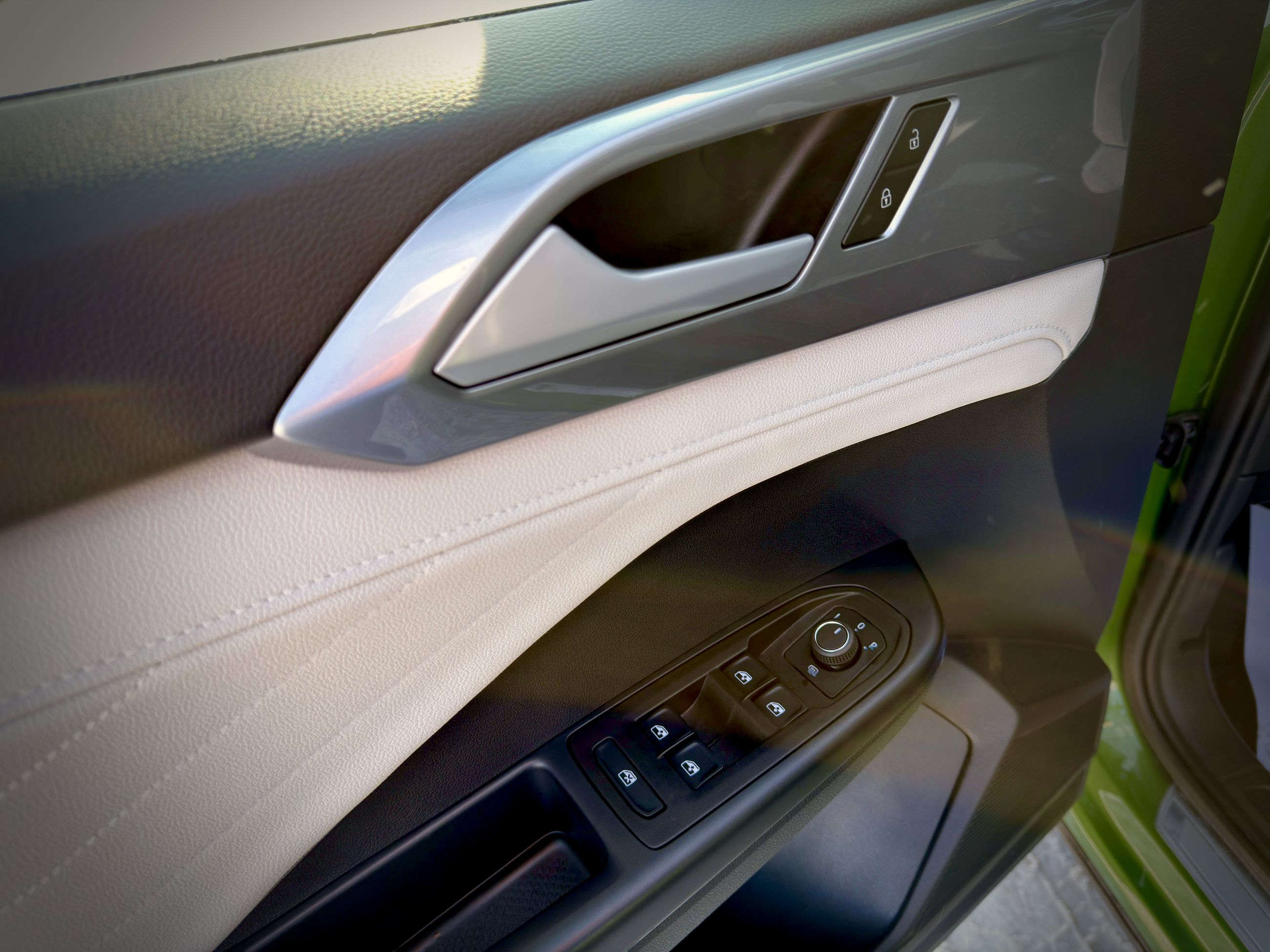 Volkswagen Taos Highline 2025-9