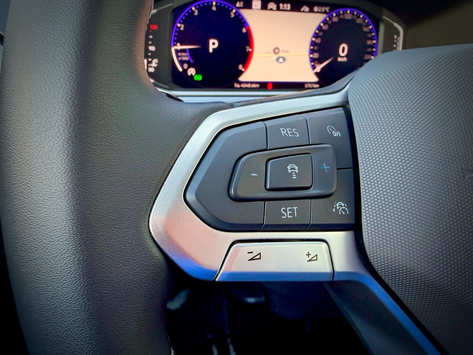 Volkswagen Taos Highline 2025-20