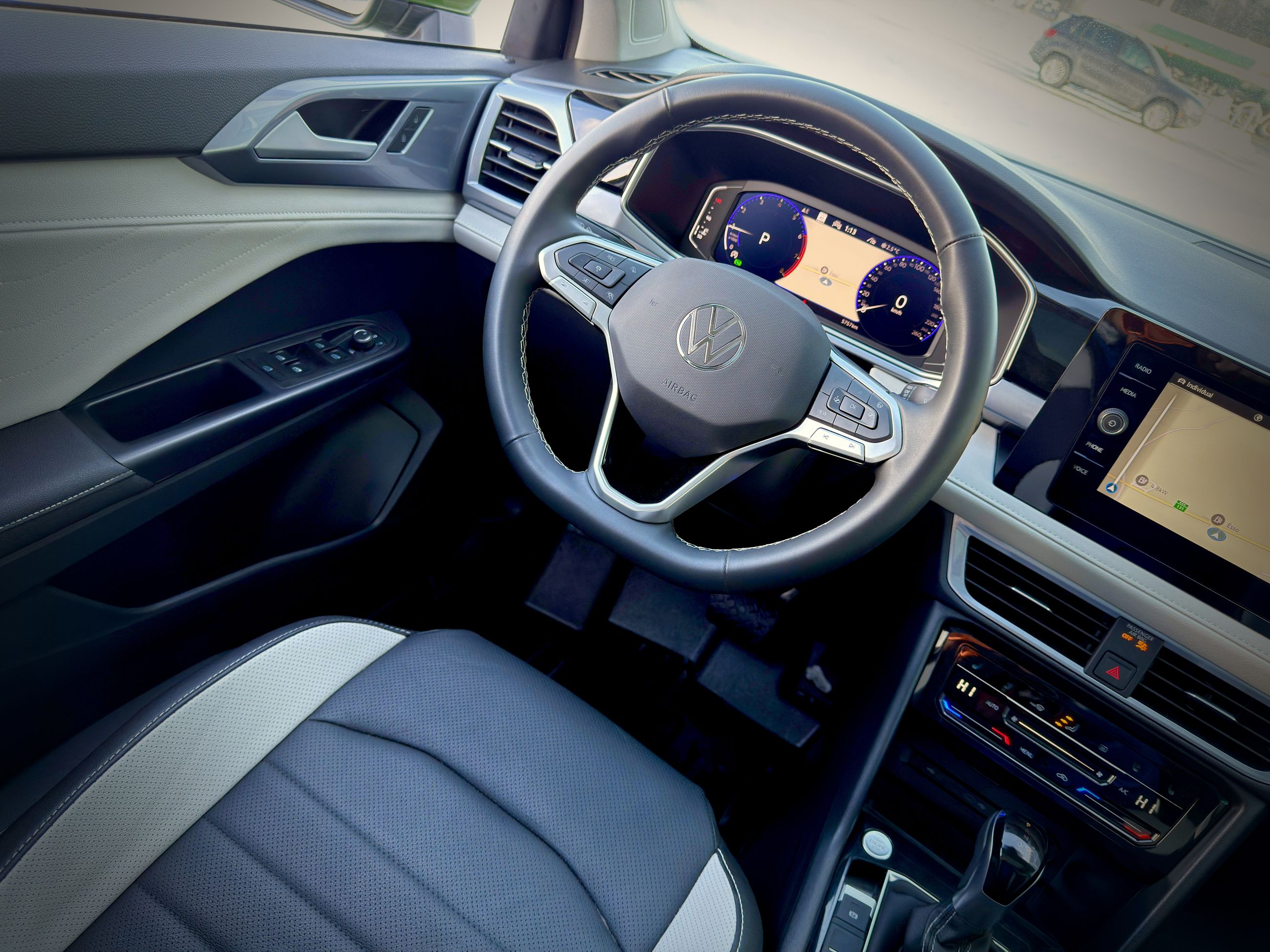 Volkswagen Taos Highline 2025-16