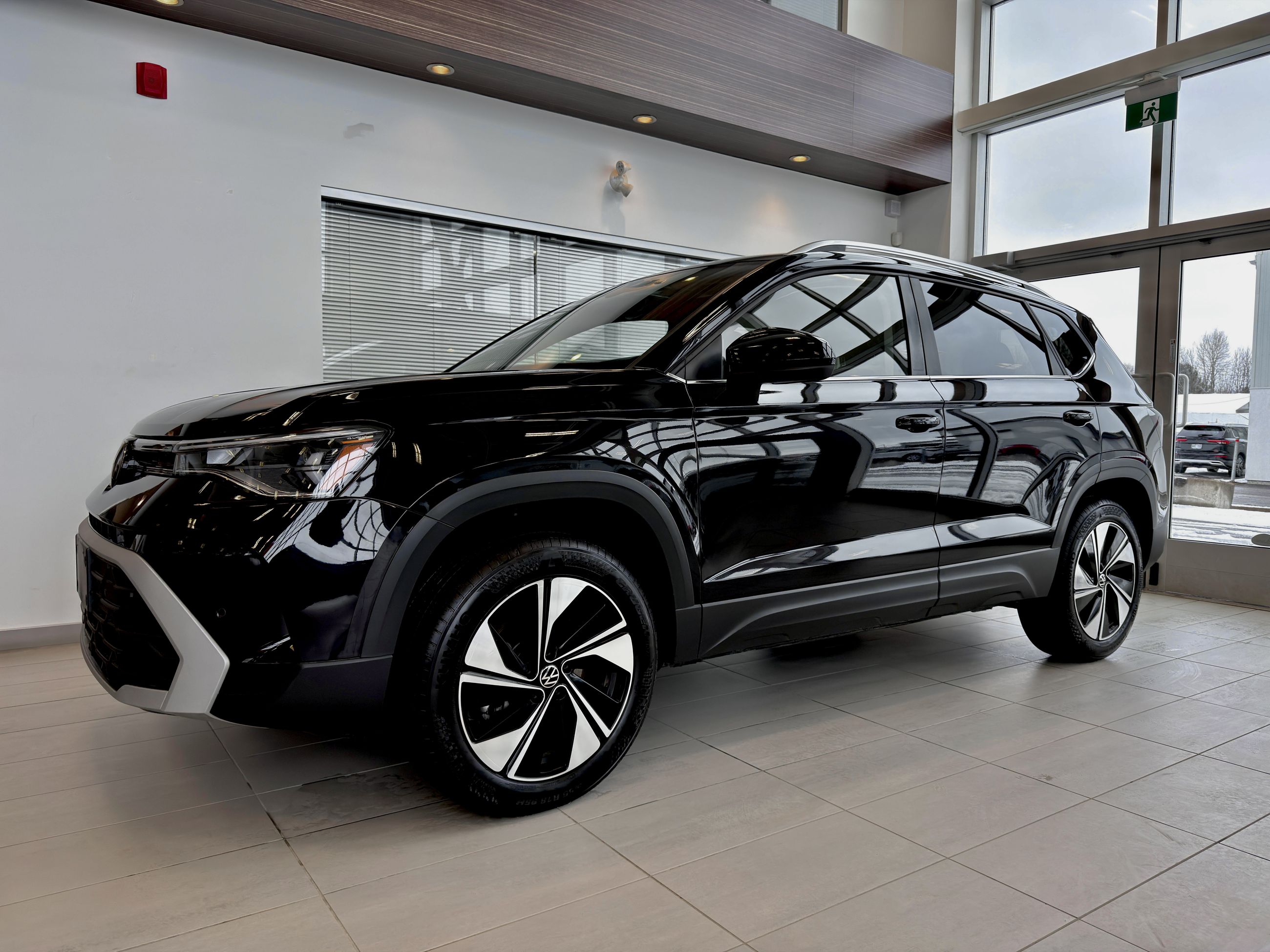 Volkswagen Taos Comfortline 2025-28