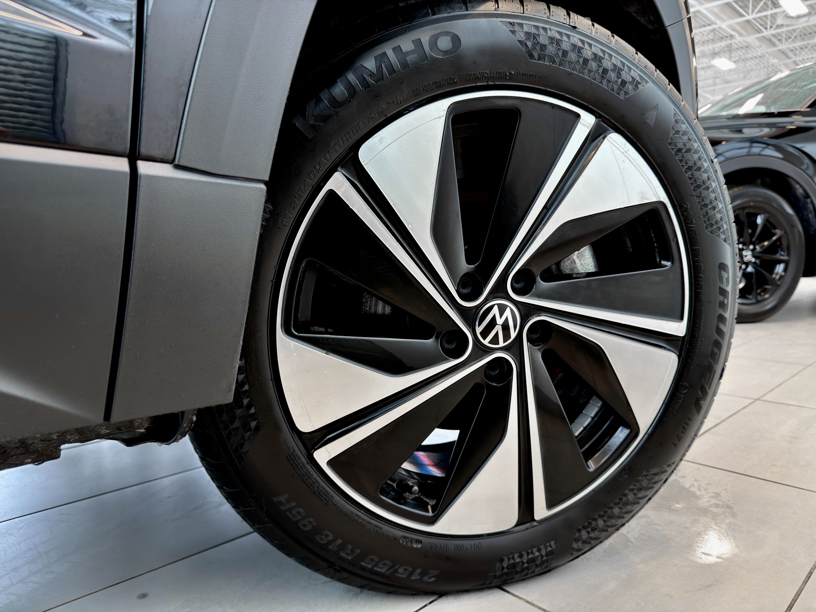 Volkswagen Taos Comfortline 2025-12