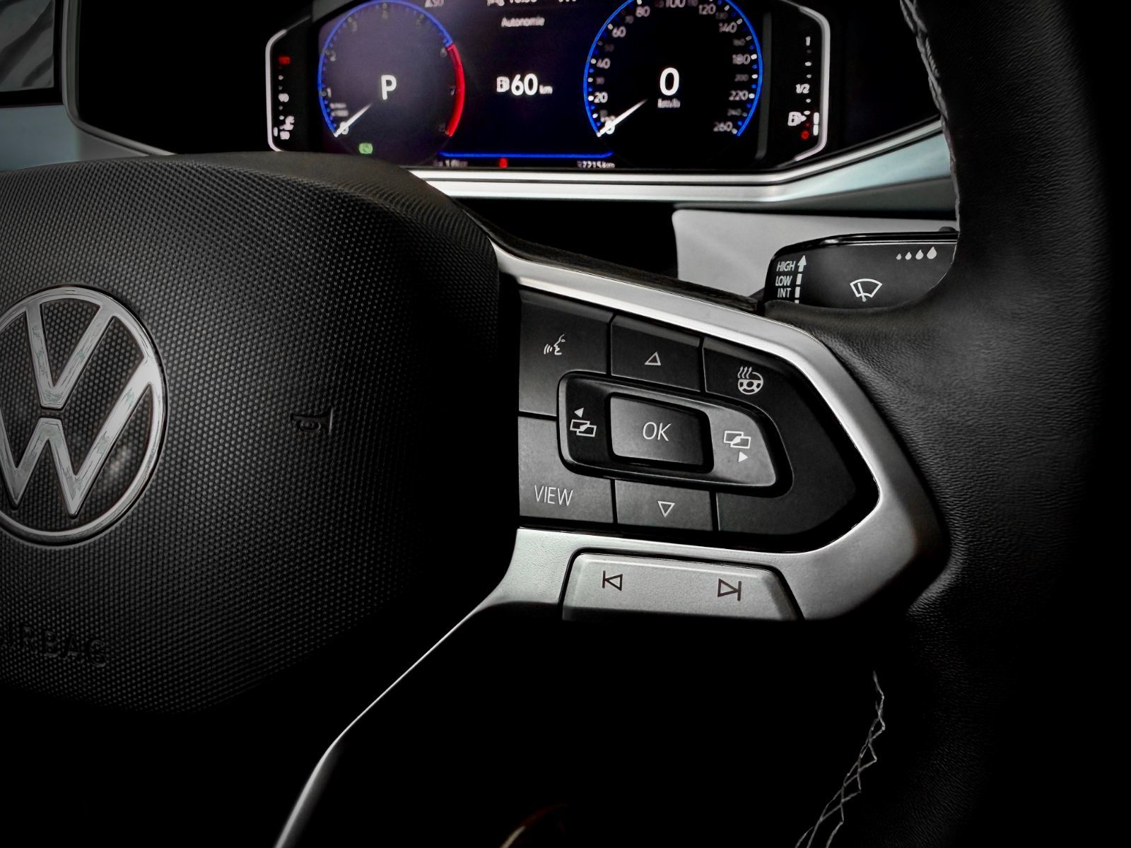 Volkswagen Taos Comfortline 2025-22