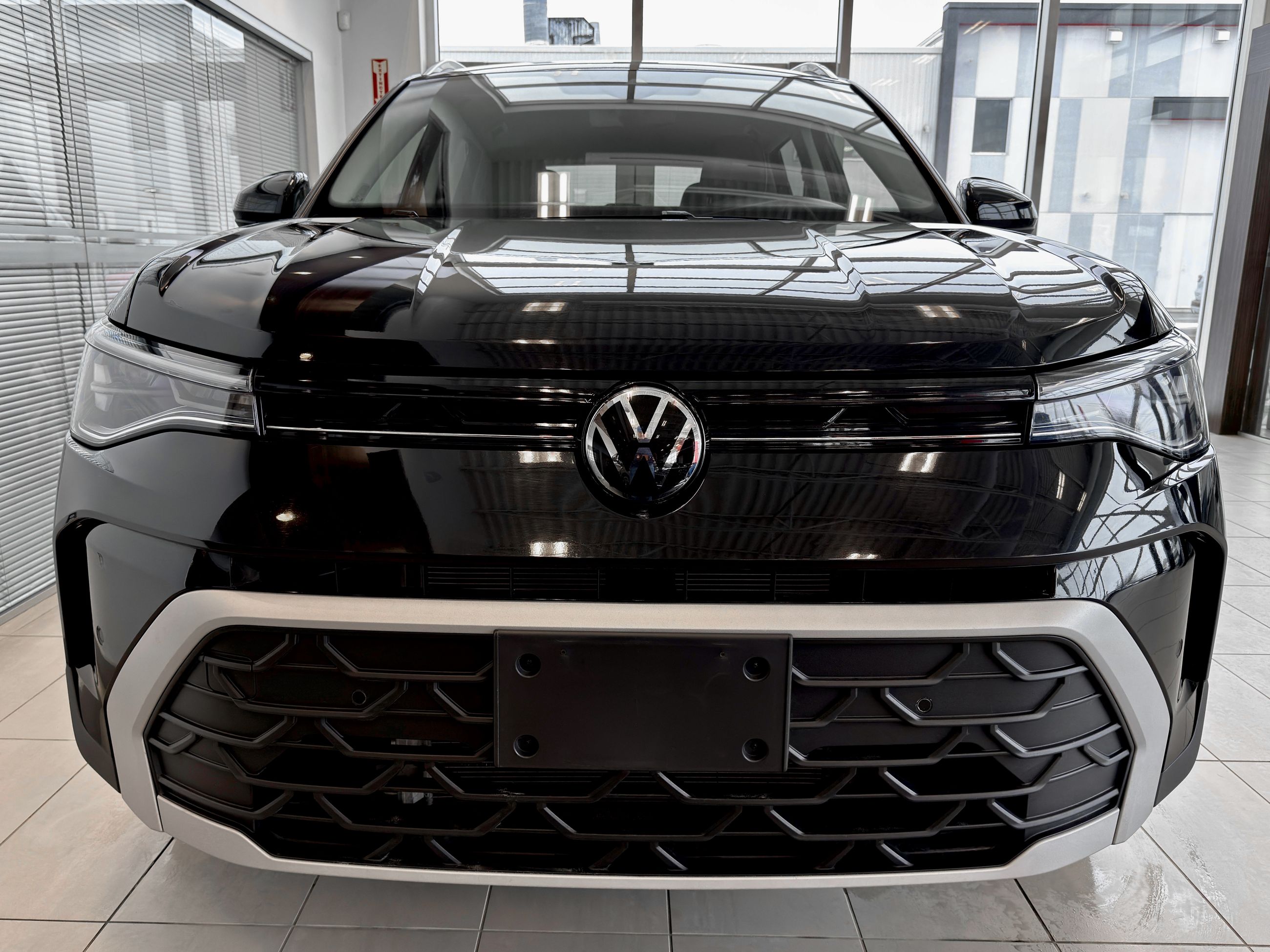 Volkswagen Taos Comfortline 2025-4