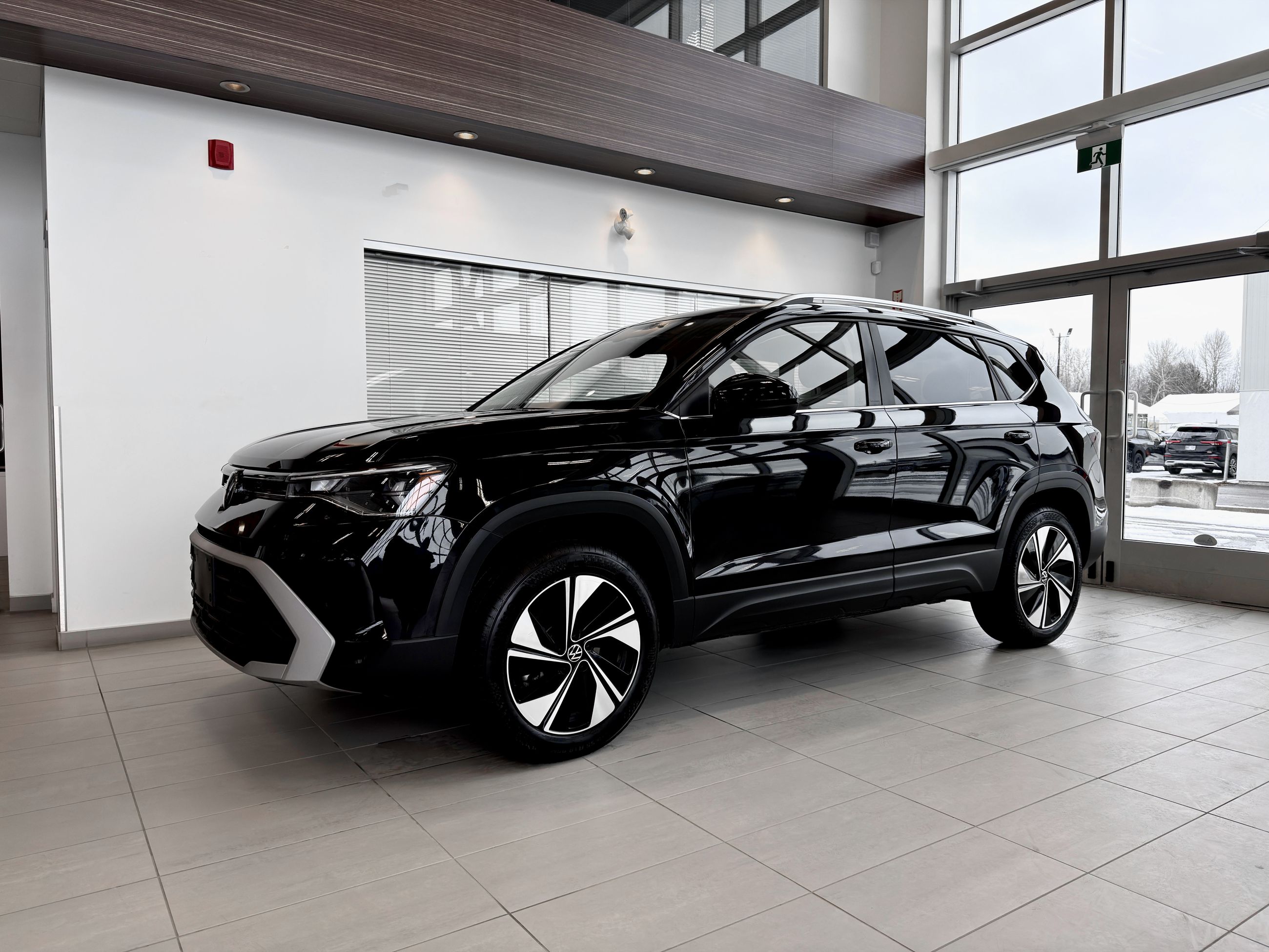 Volkswagen Taos Comfortline 2025-34