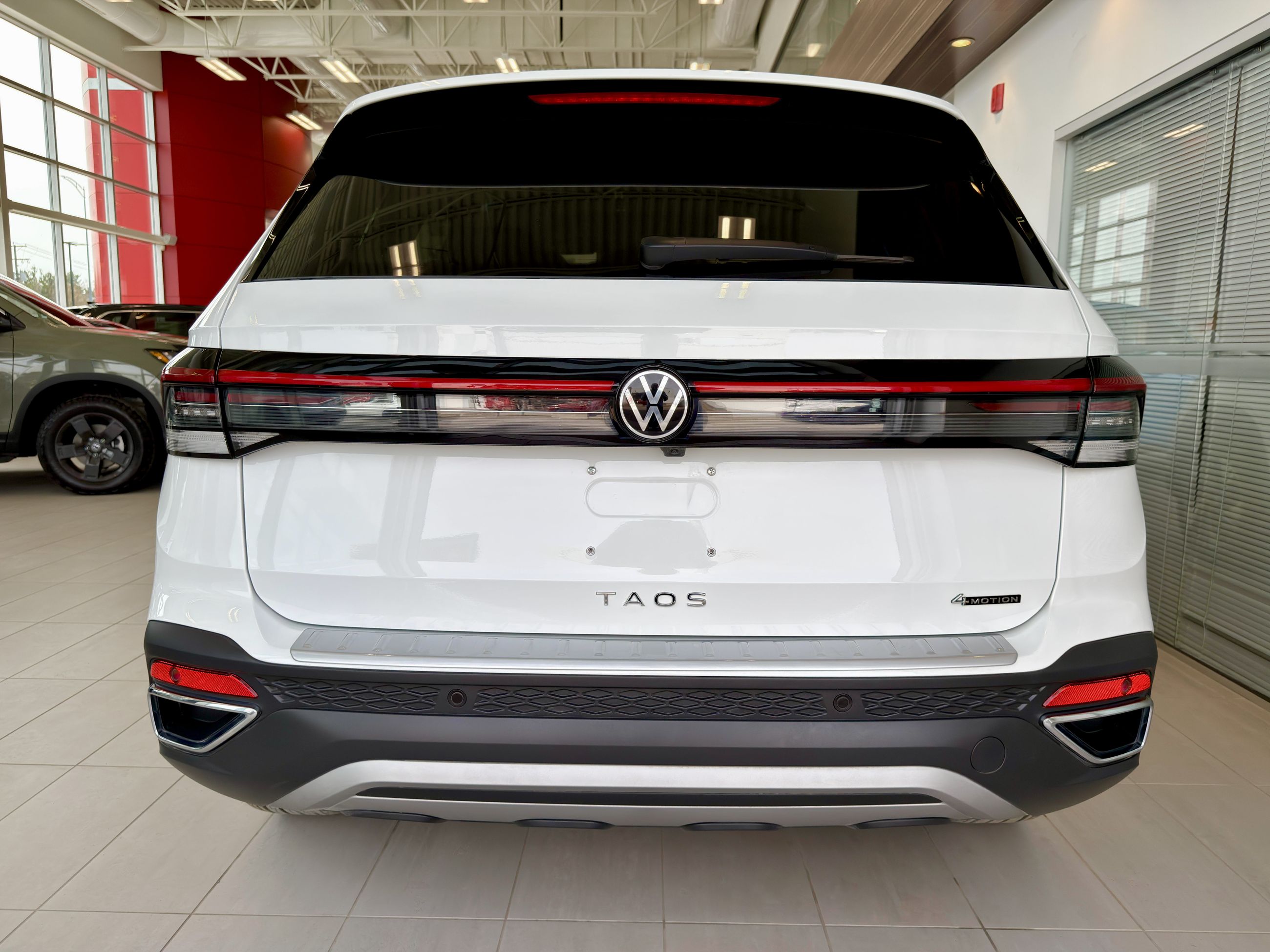 Volkswagen Taos Highline 2025-9