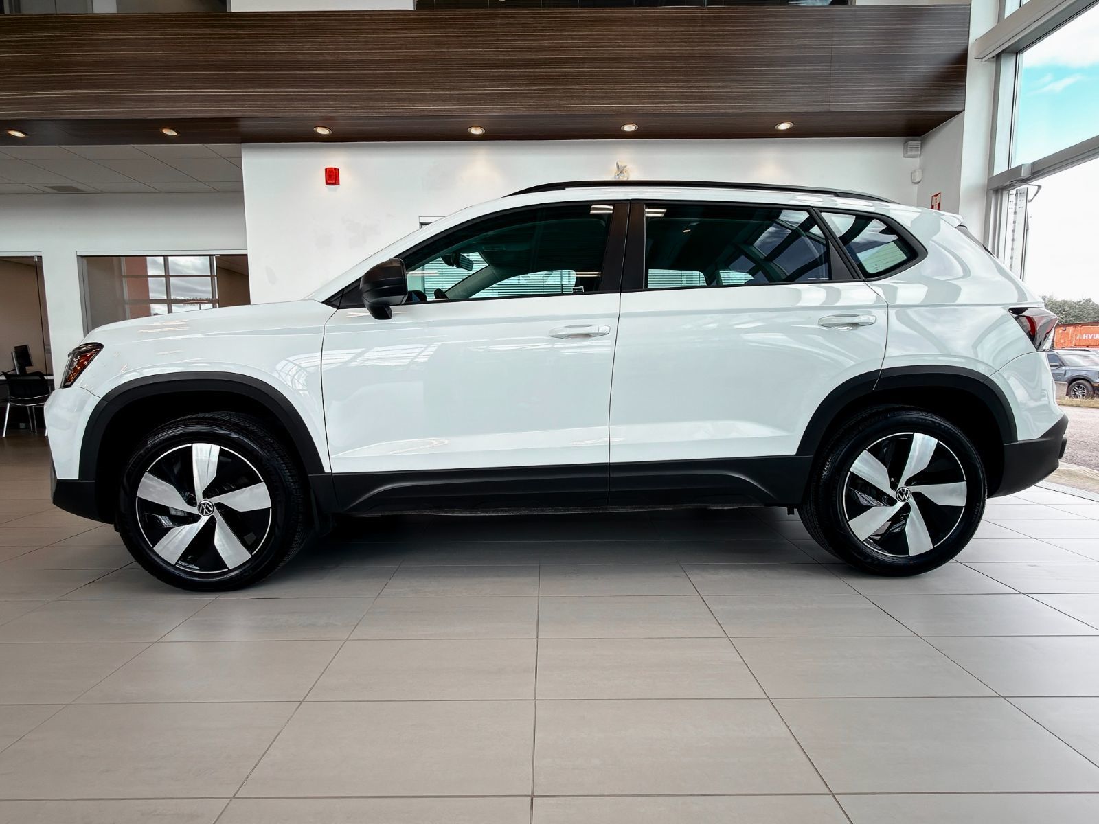 Photo Volkswagen Taos Trendline 2026 #8