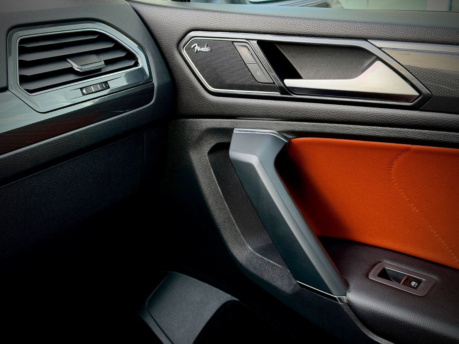 Volkswagen Tiguan Highline 2018-27