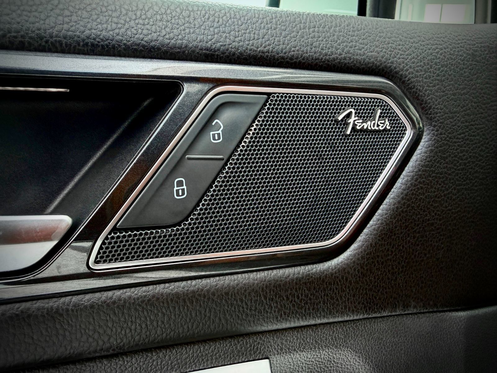 Volkswagen Tiguan Highline 2018-24