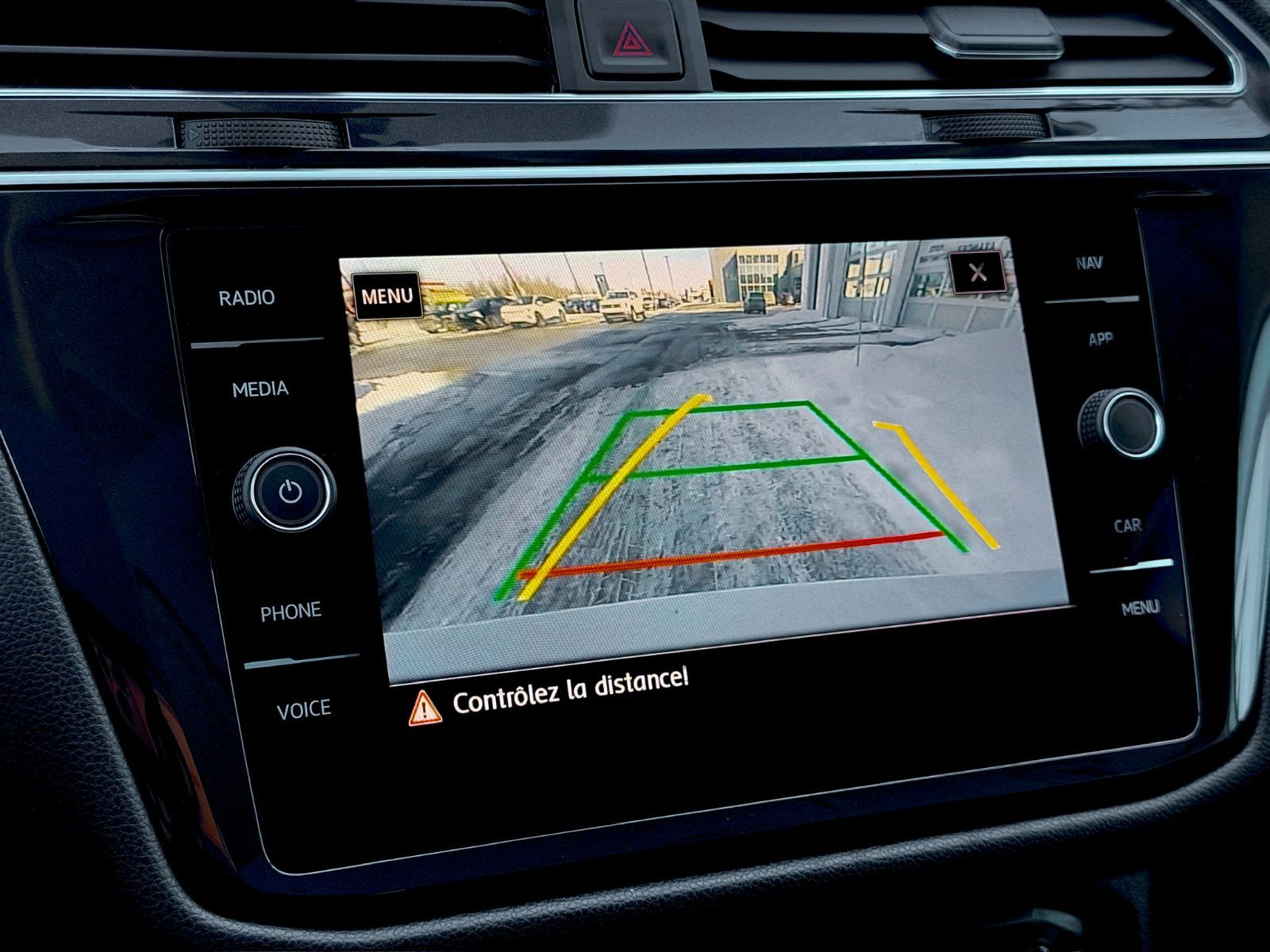 Volkswagen Tiguan Comfortline 2019-26