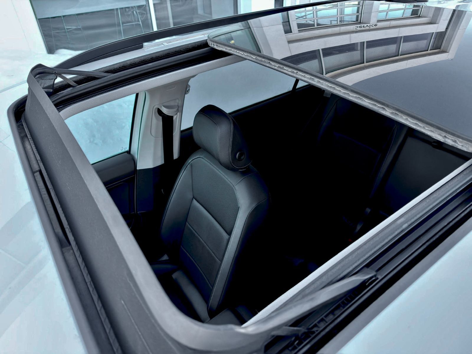 Volkswagen Tiguan Comfortline 2019-13