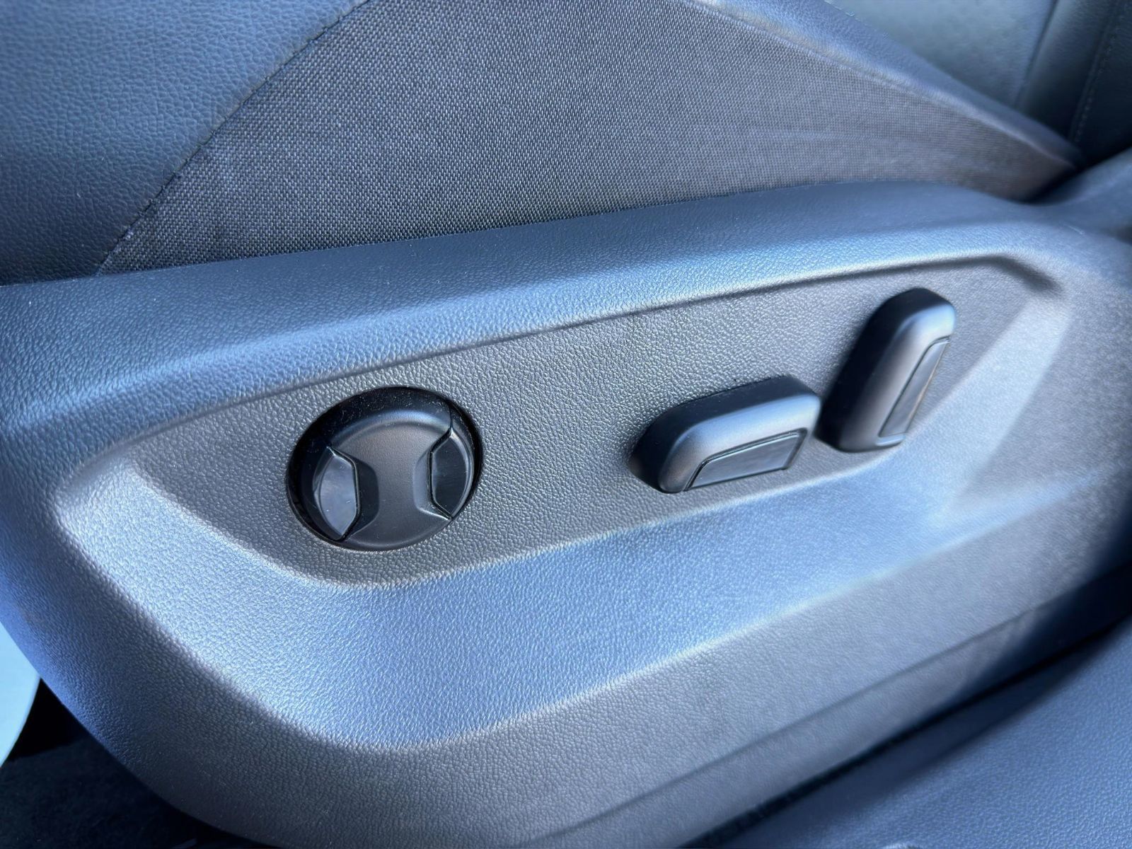 Volkswagen Tiguan Comfortline 2019-31