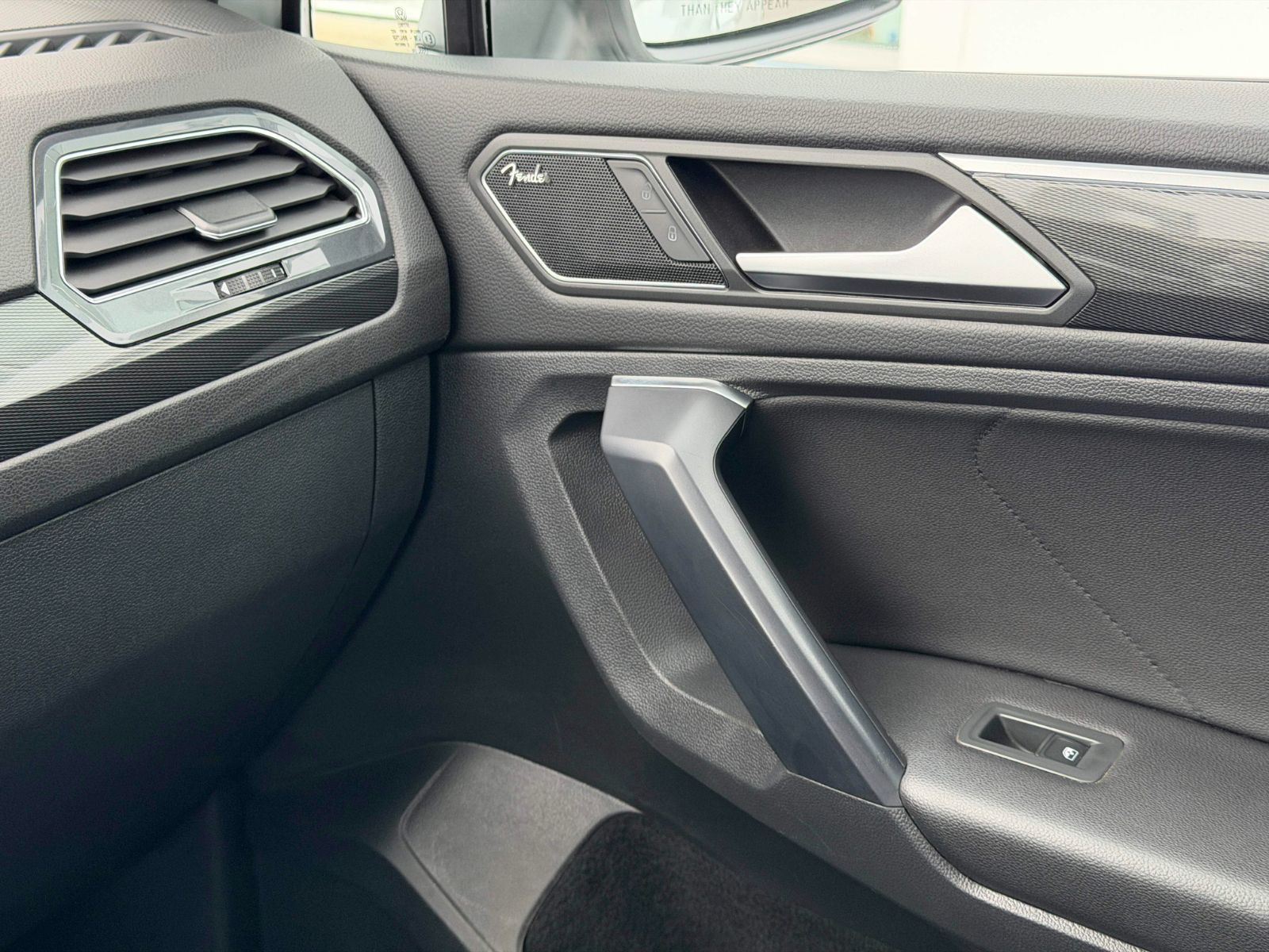 Volkswagen Tiguan Highline 2021-37