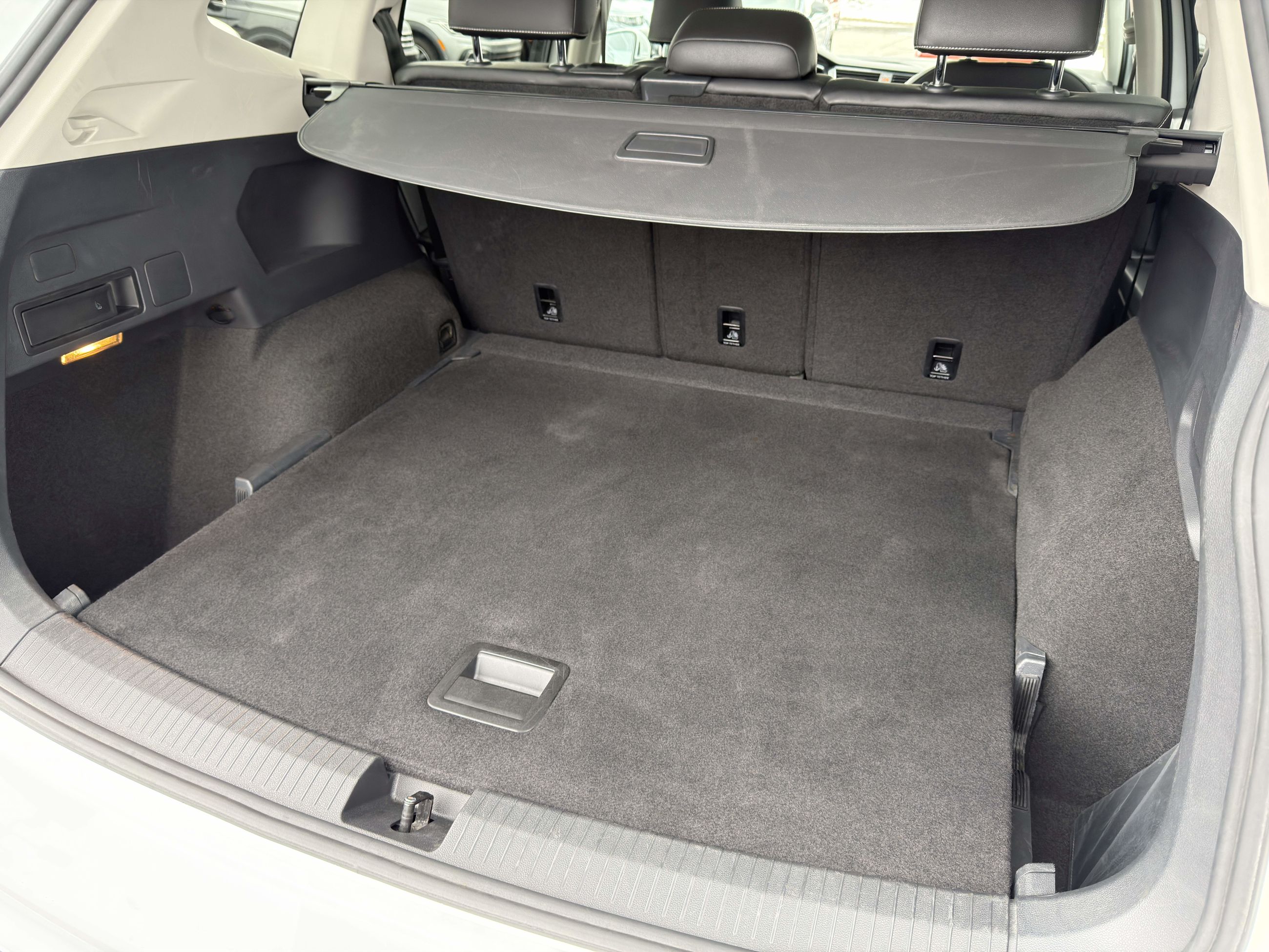 Volkswagen Tiguan Highline 2021-14