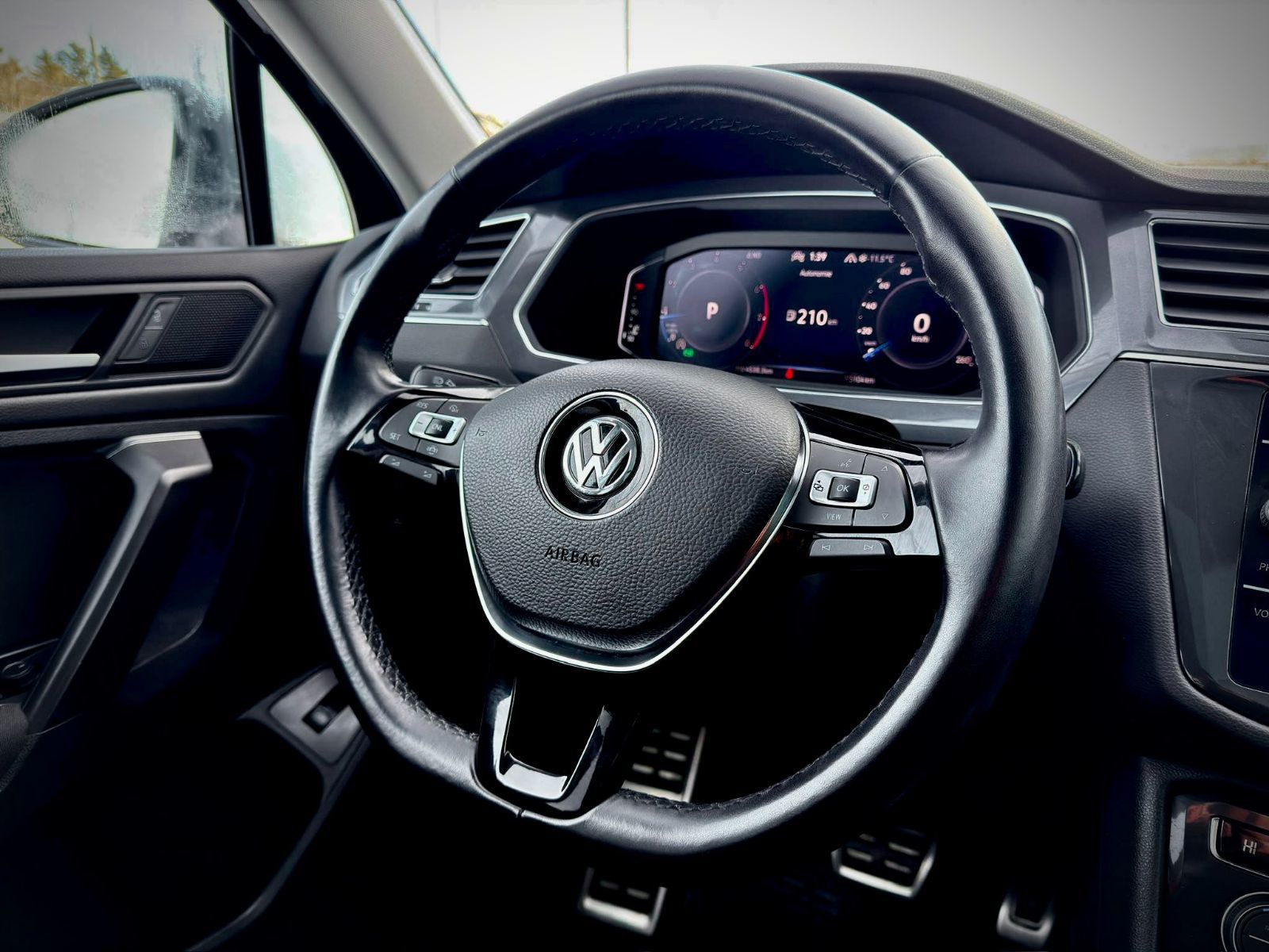 Volkswagen Tiguan Comfortline 2021-23