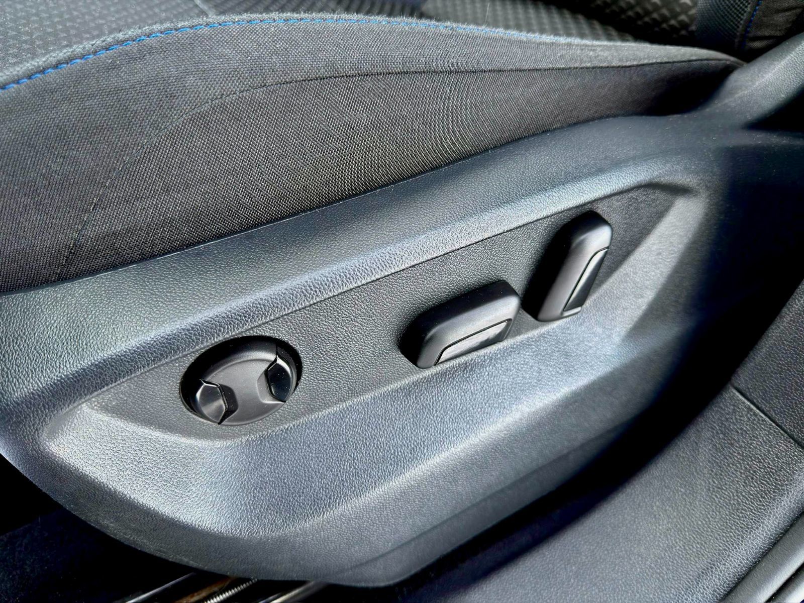 Volkswagen Tiguan Comfortline 2021-33