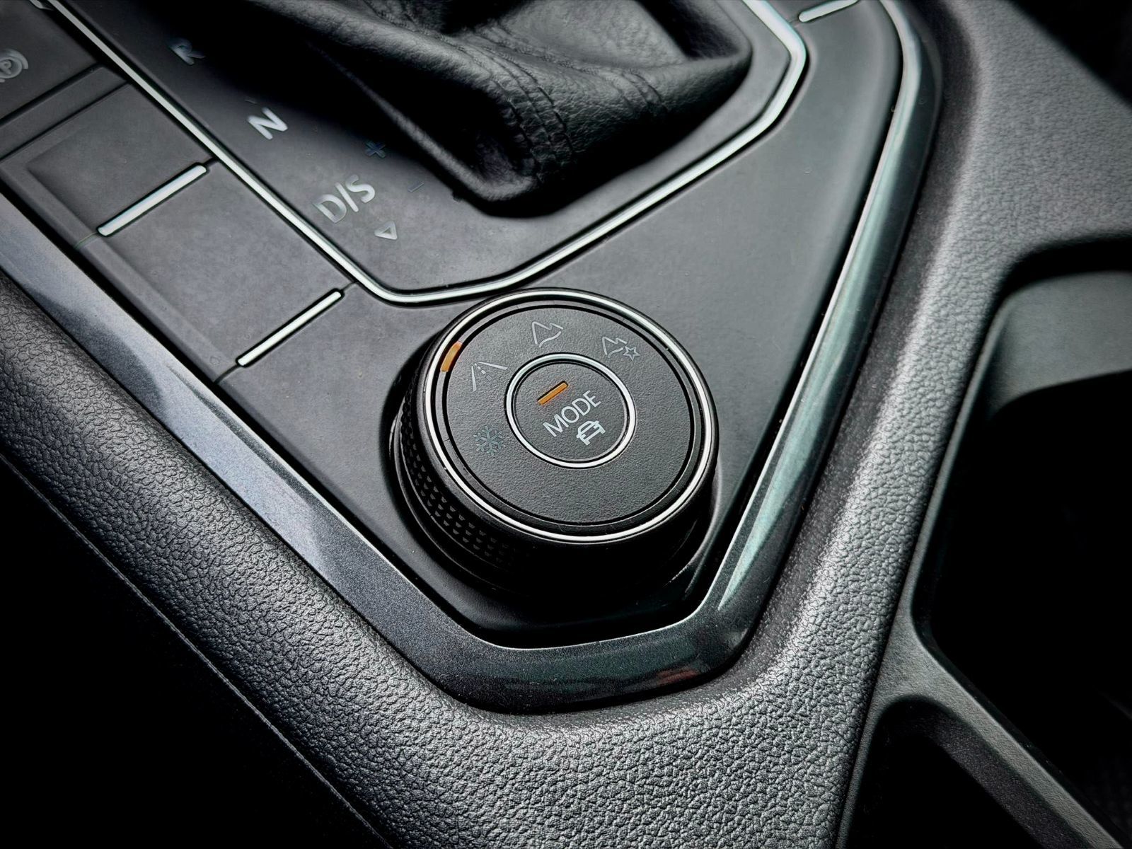 Volkswagen Tiguan Comfortline 2021-32