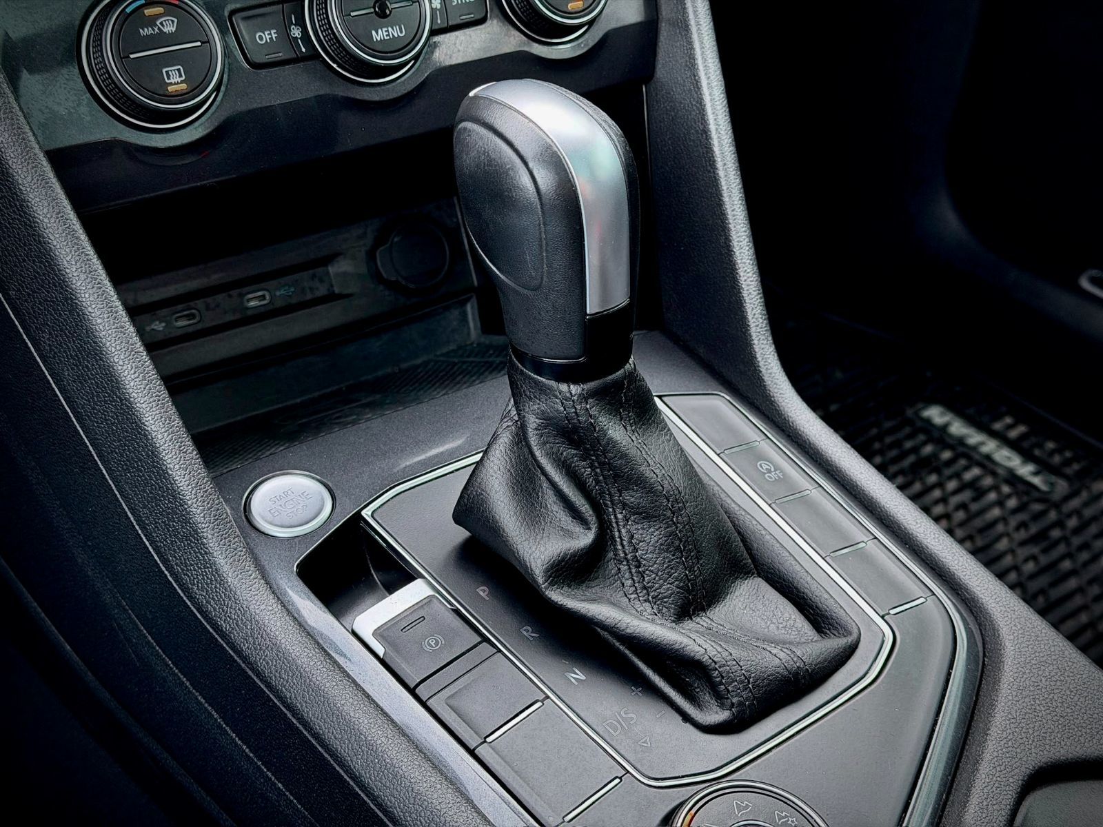 Volkswagen Tiguan Comfortline 2021-31