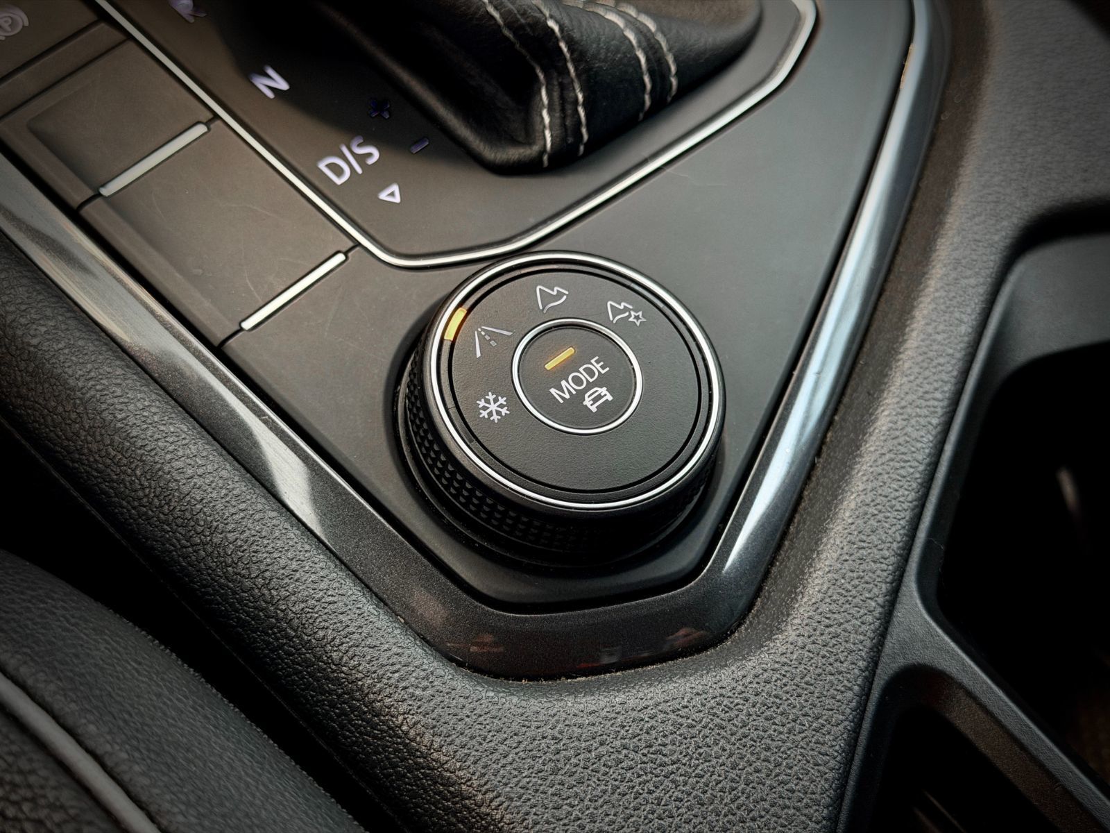 2021 Volkswagen Tiguan Highline-31