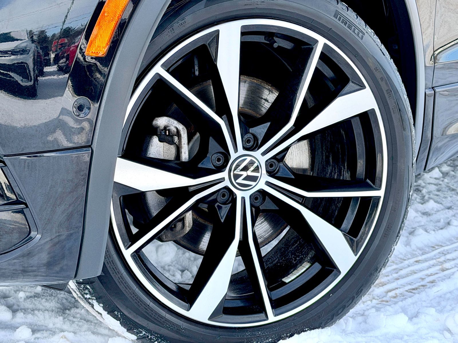 Volkswagen Tiguan Highline R-Line 2022-19