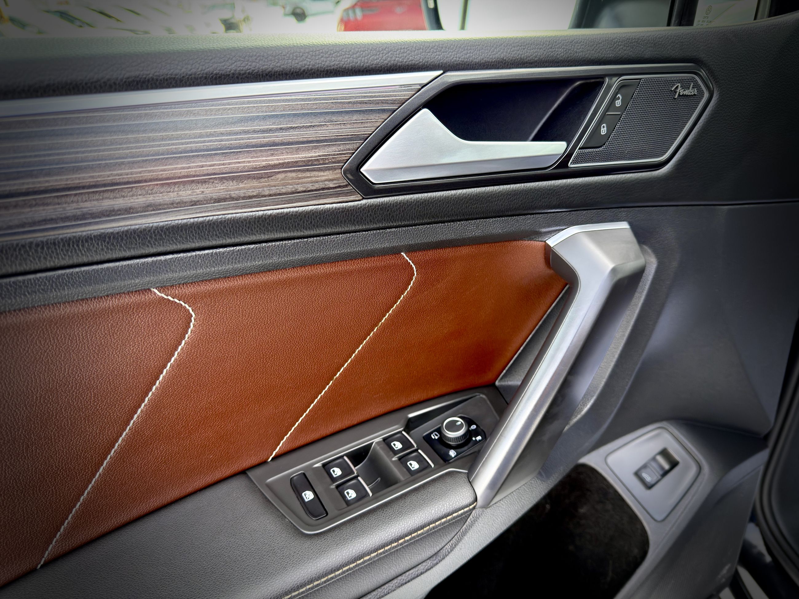 Volkswagen Tiguan Highline R-Line 2022-40