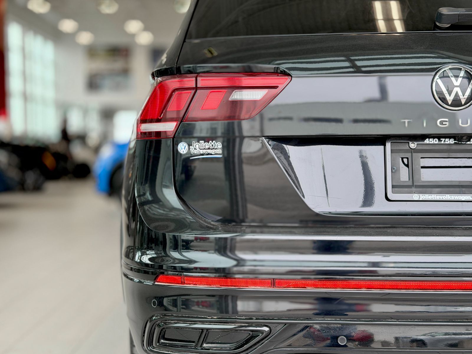 Volkswagen Tiguan Comfortline R-Line Black Edition 2022-11