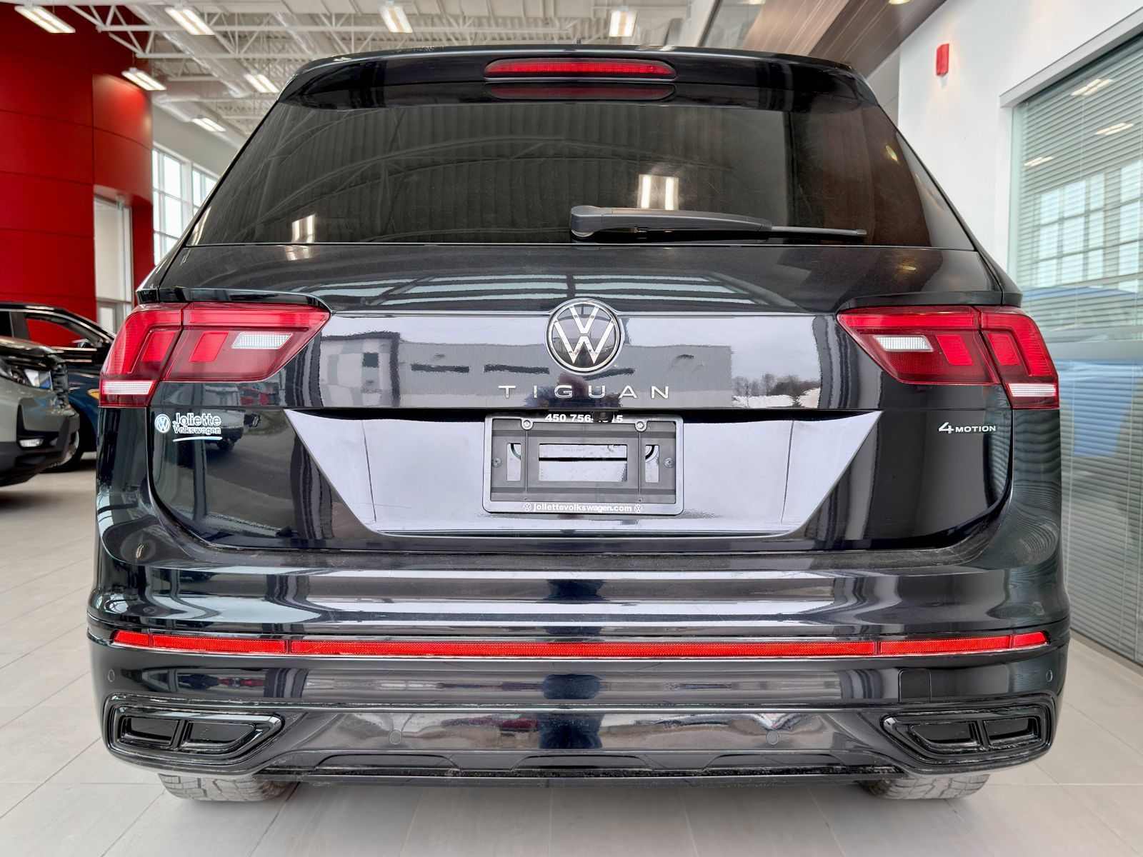 Volkswagen Tiguan Comfortline R-Line Black Edition 2022-10