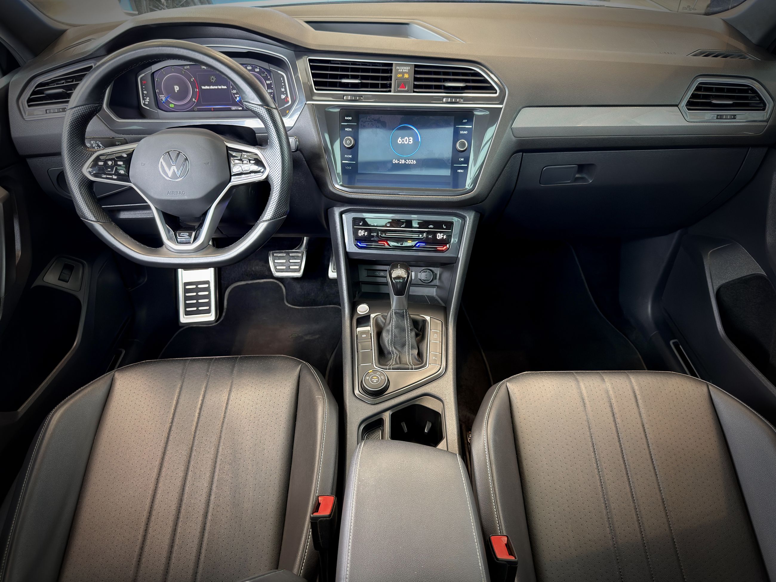 Volkswagen Tiguan Comfortline R-Line Black Edition 2022-19