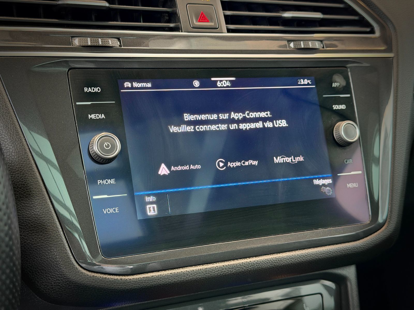Volkswagen Tiguan Comfortline R-Line Black Edition 2022-24